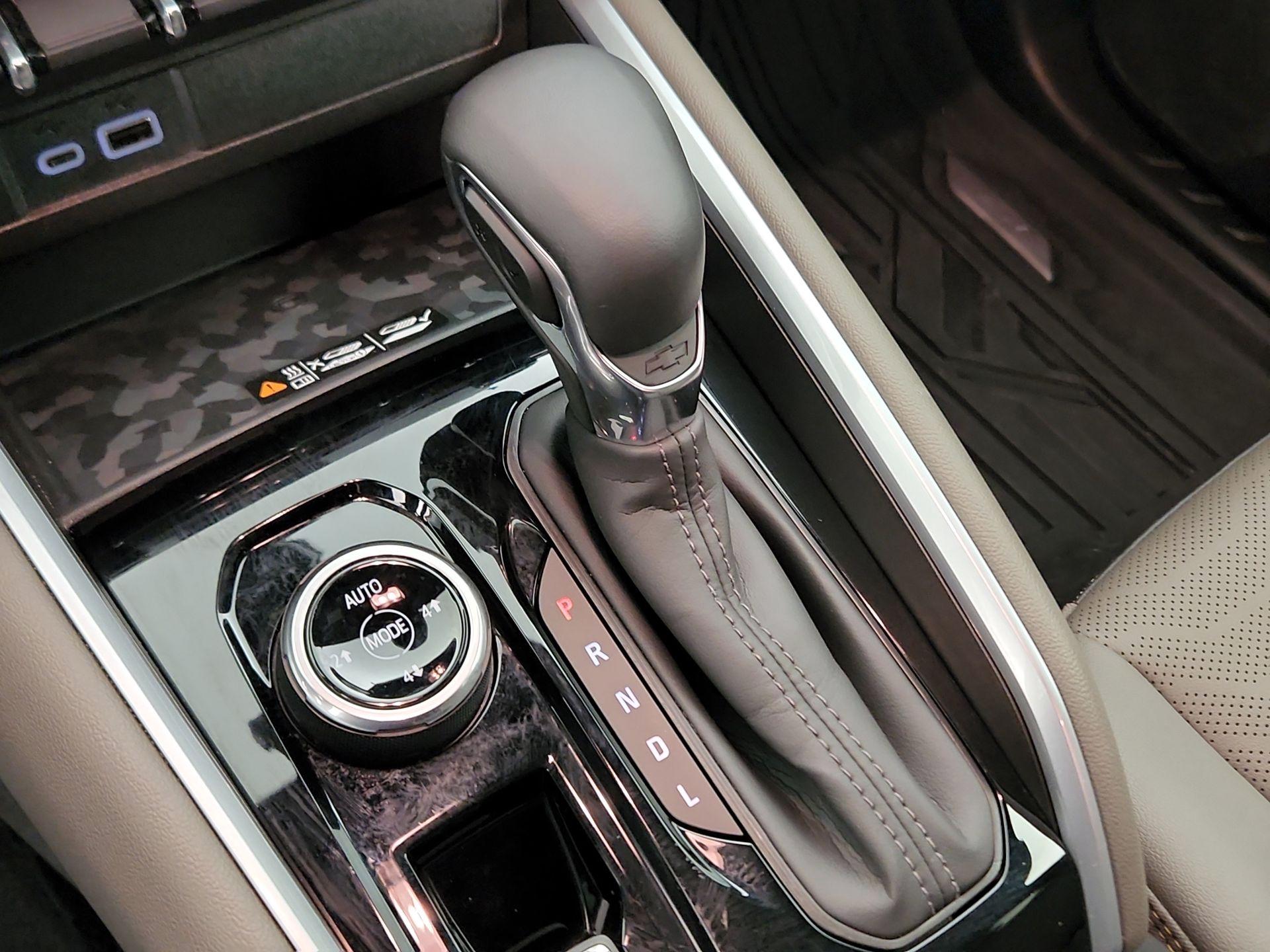 Thumbnail: 2024 Chevrolet Colorado - 18