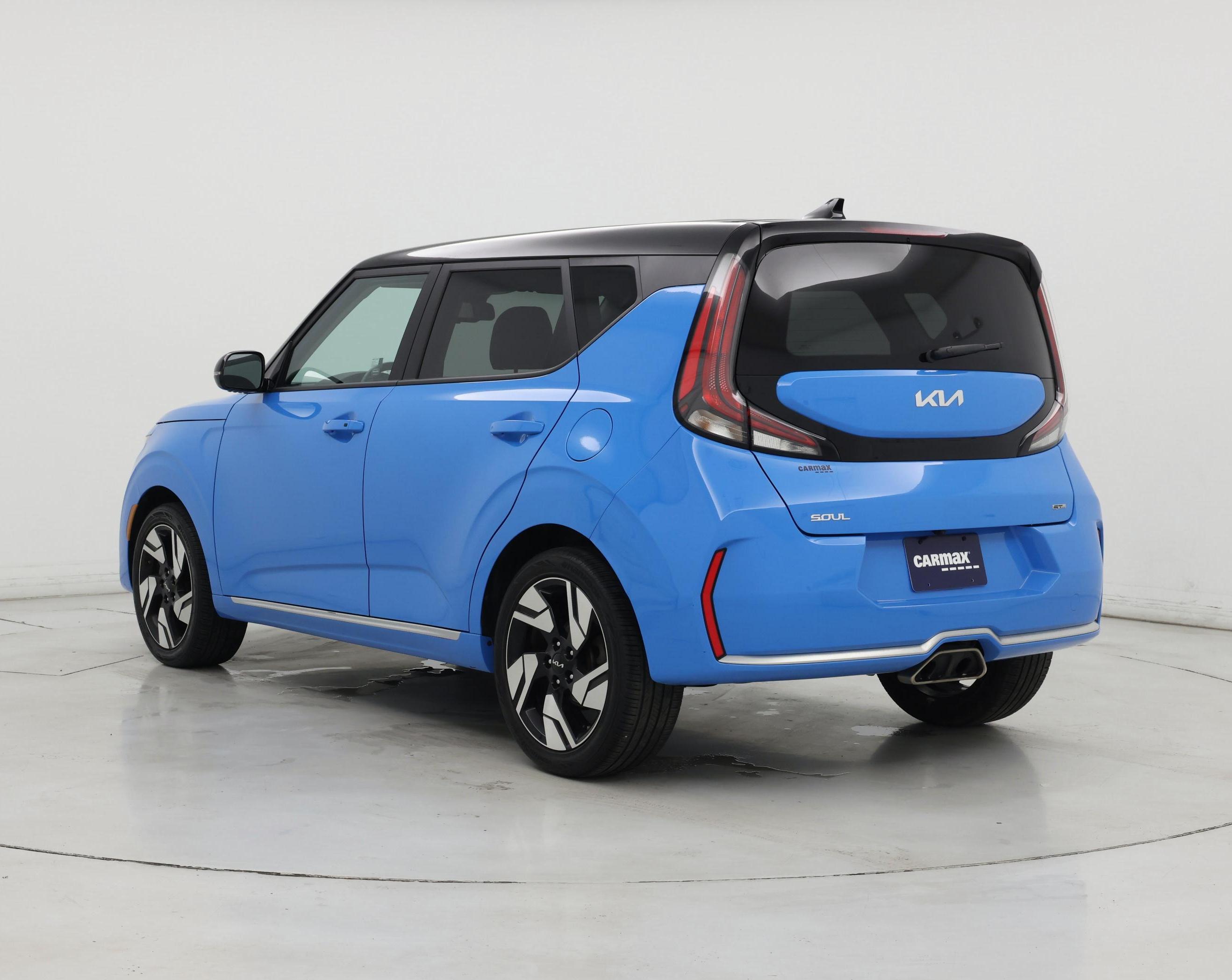 Thumbnail: 2023 Kia Soul - 2