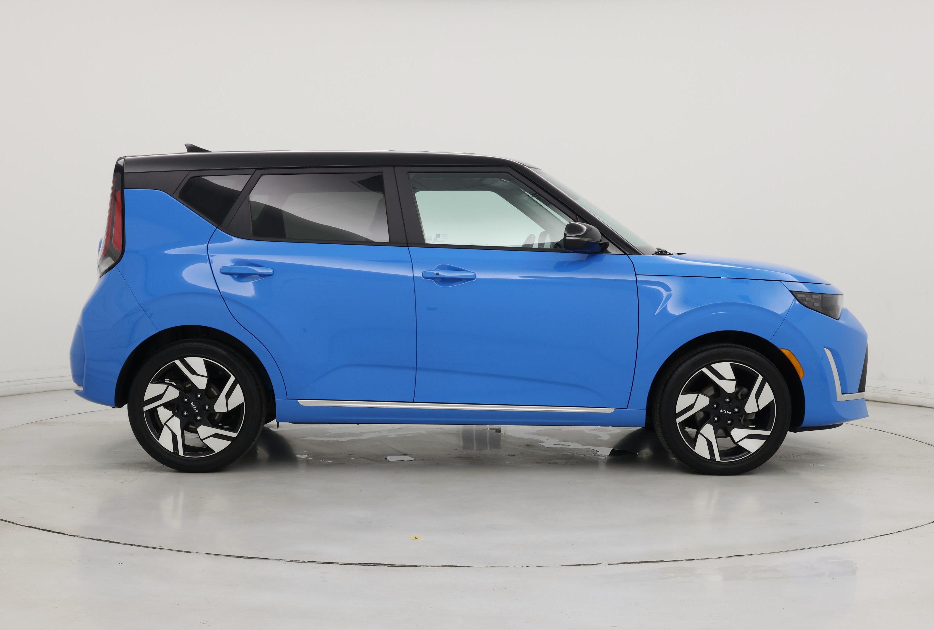Thumbnail: 2023 Kia Soul - 7