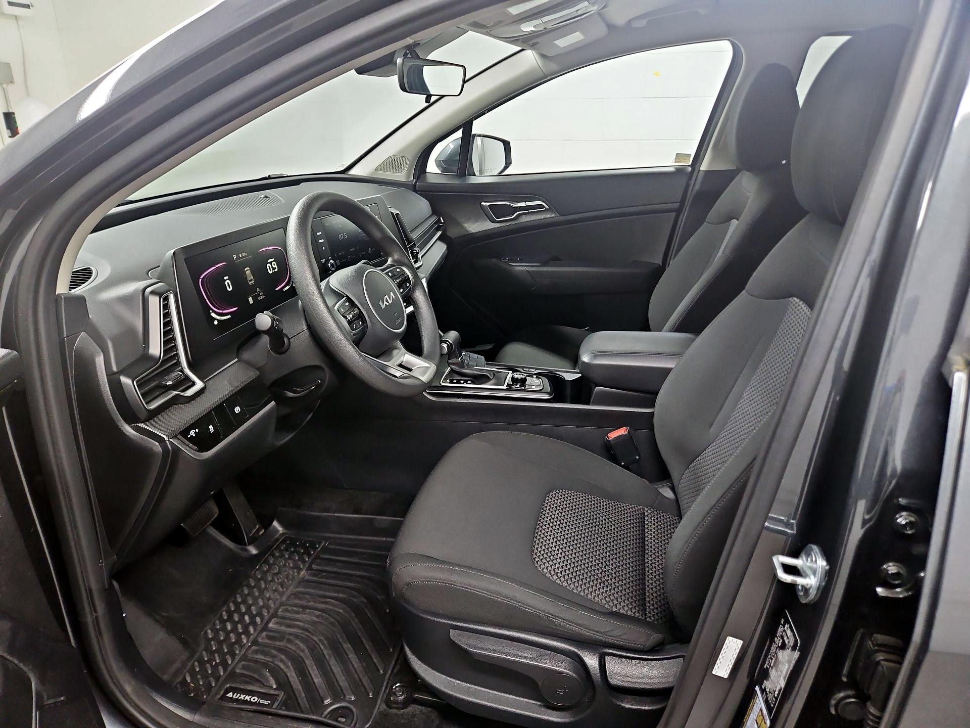 Thumbnail: 2023 Kia Sportage - 11