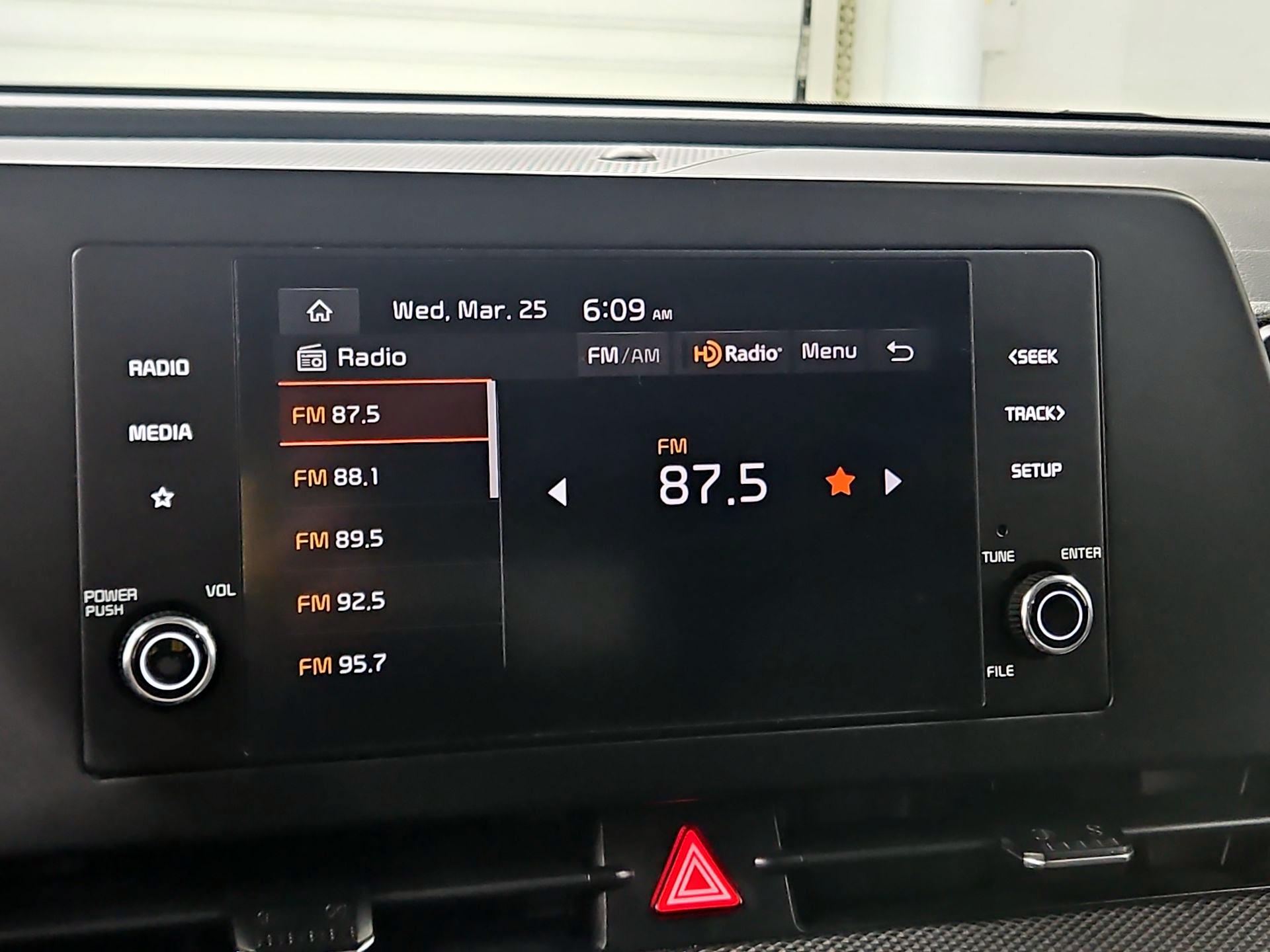 Thumbnail: 2023 Kia Sportage - 15