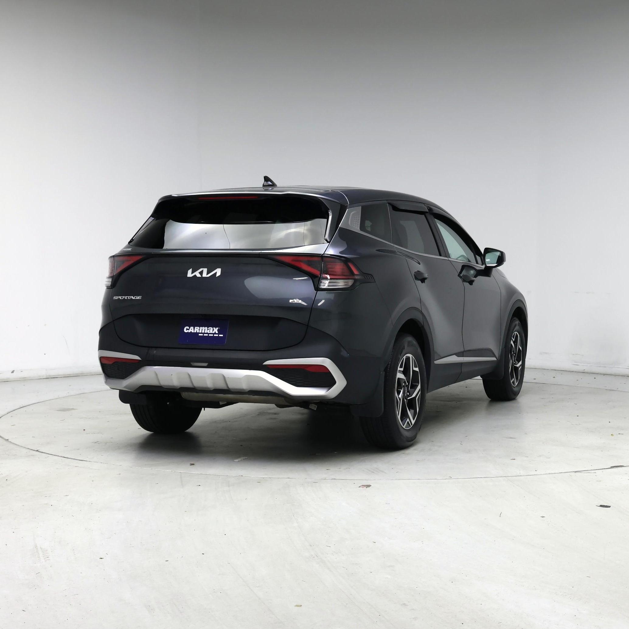 Thumbnail: 2023 Kia Sportage - 8