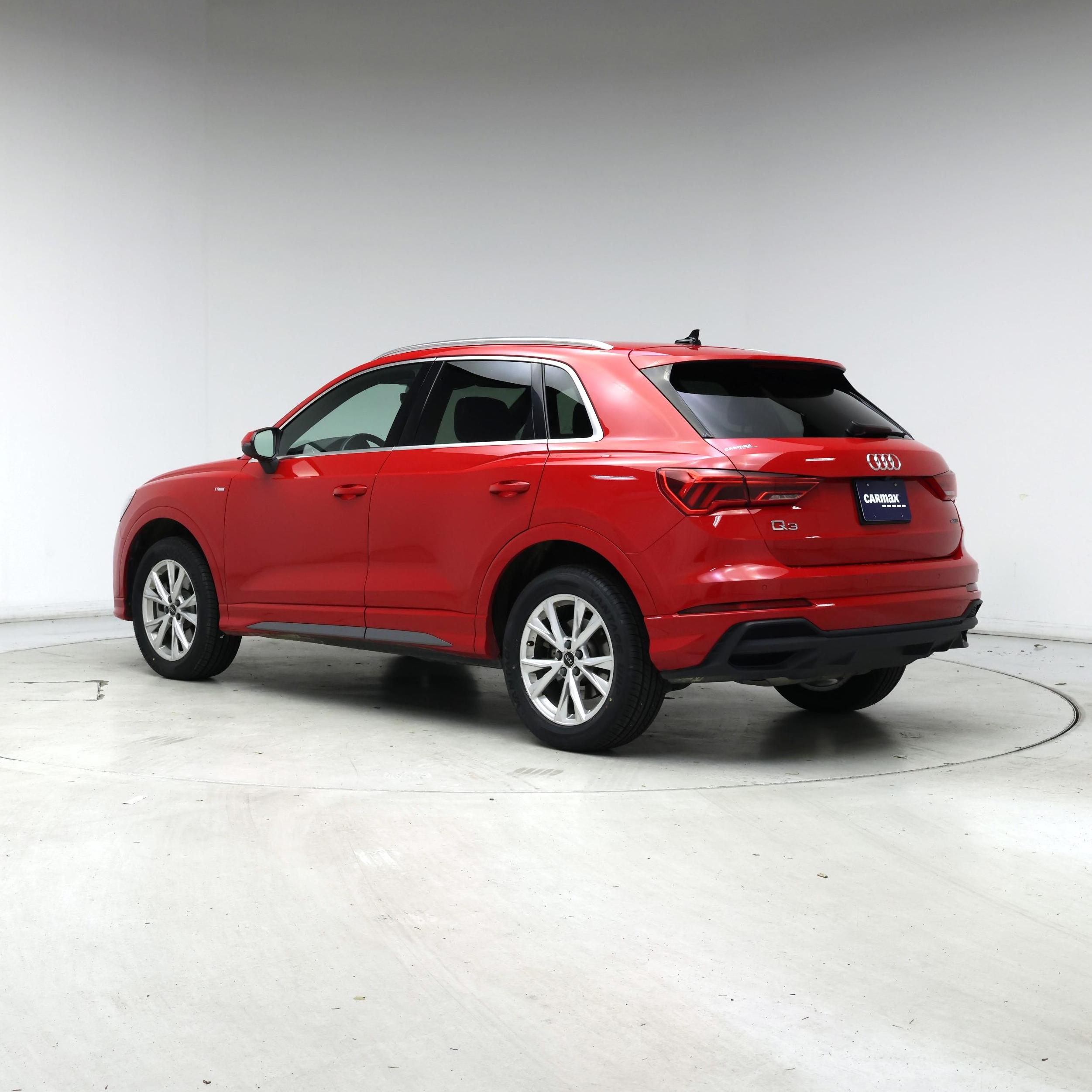 Thumbnail: 2024 Audi Q3 - 2