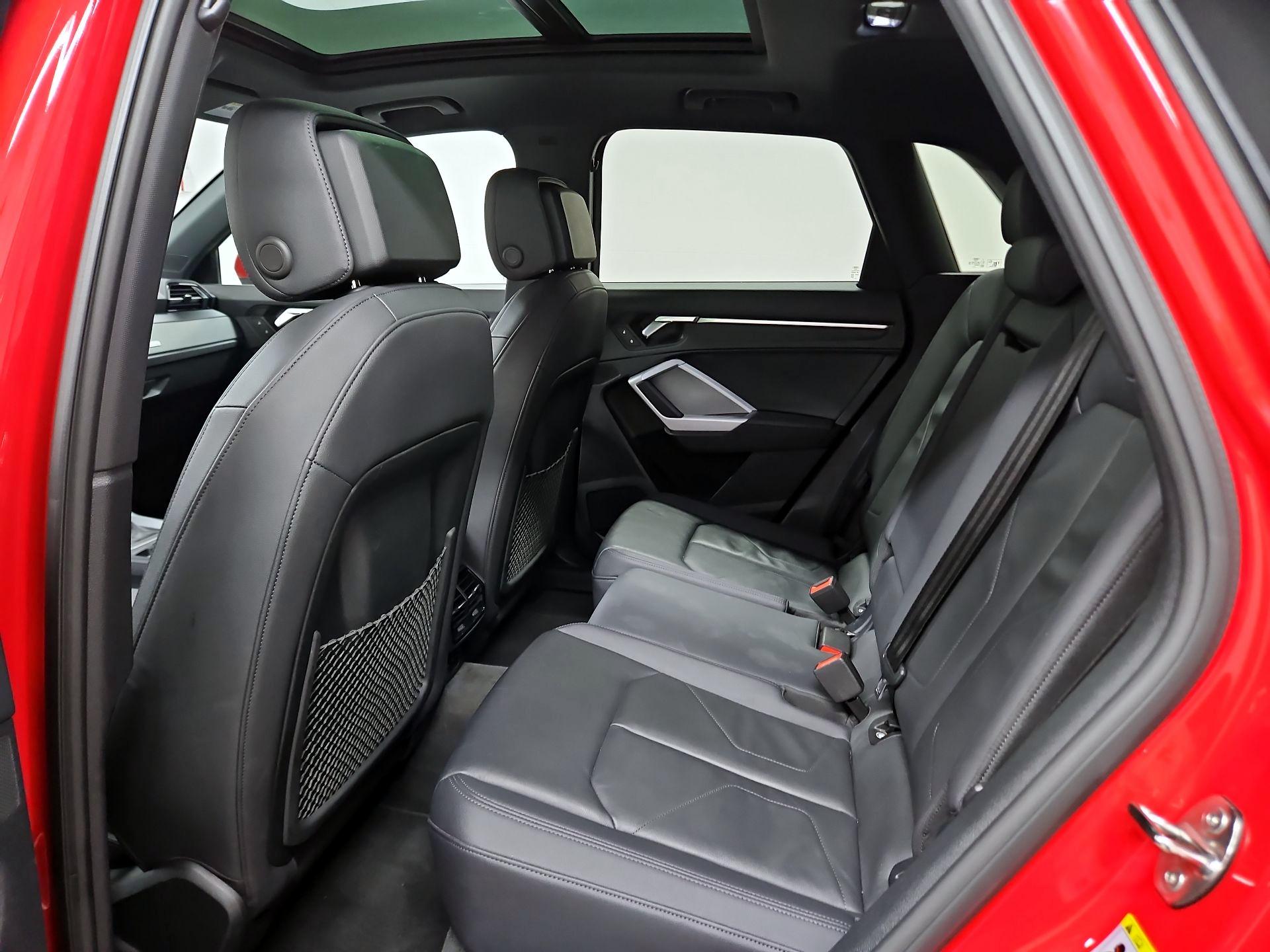 Thumbnail: 2024 Audi Q3 - 20