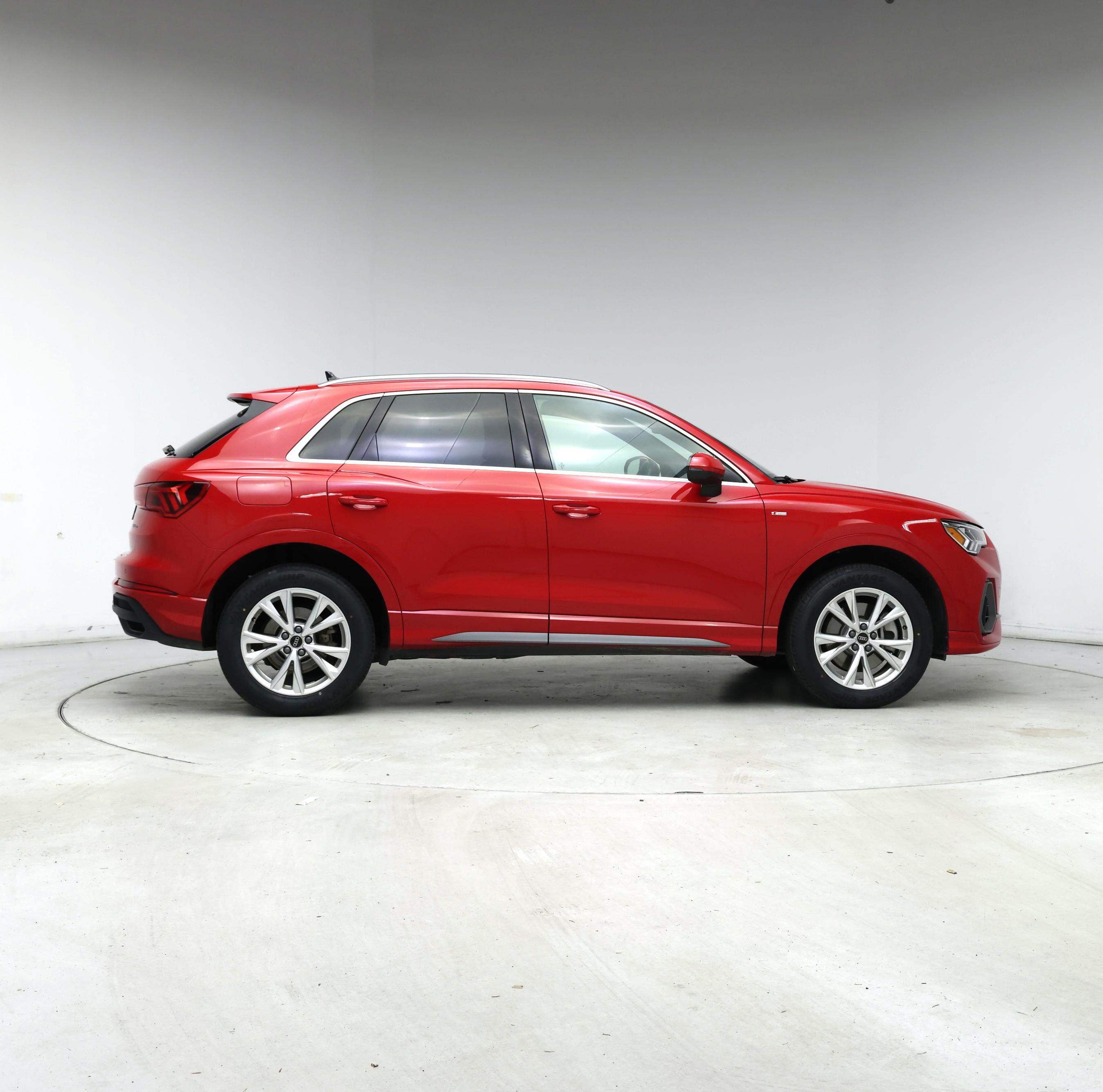 Thumbnail: 2024 Audi Q3 - 7