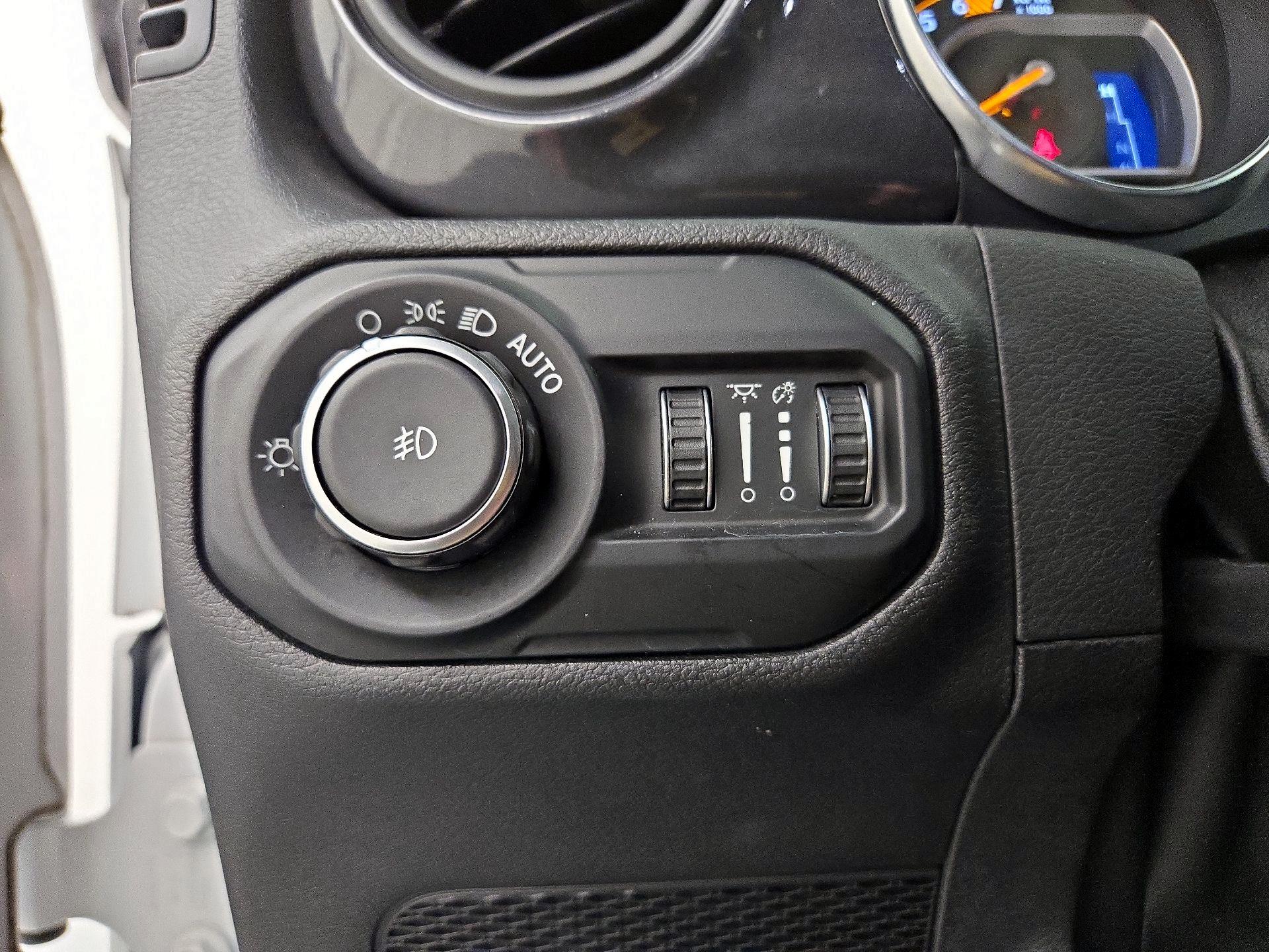 Thumbnail: 2021 Jeep Wrangler - 13