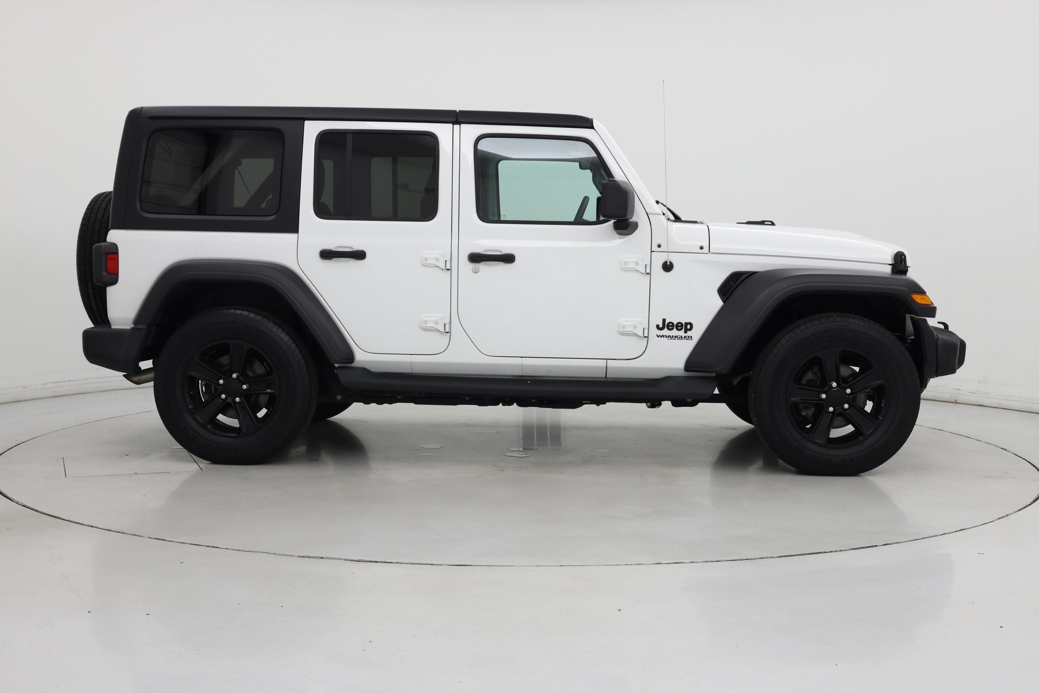 Thumbnail: 2021 Jeep Wrangler - 7