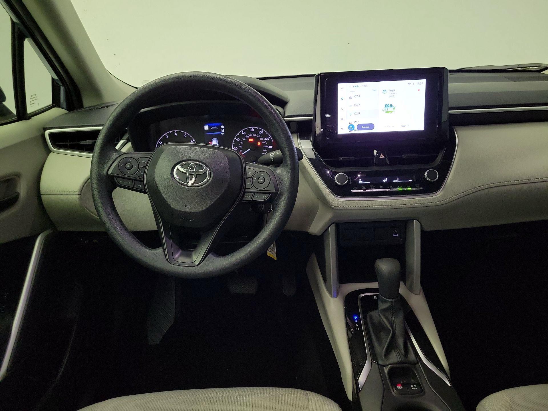 Thumbnail: 2025 Toyota Corolla Cross - 10