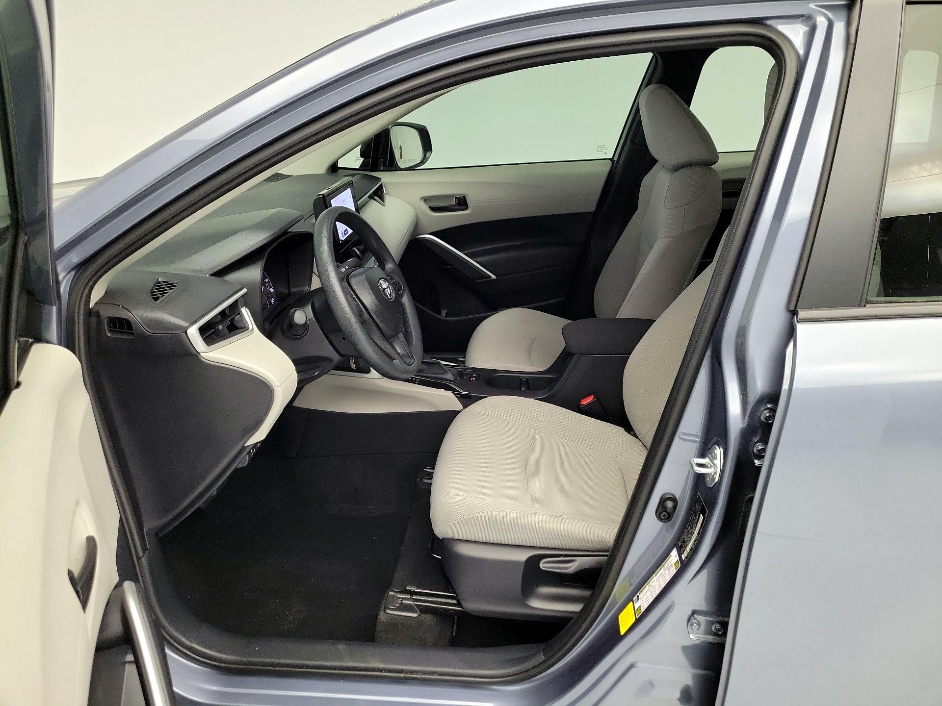 Thumbnail: 2025 Toyota Corolla Cross - 11