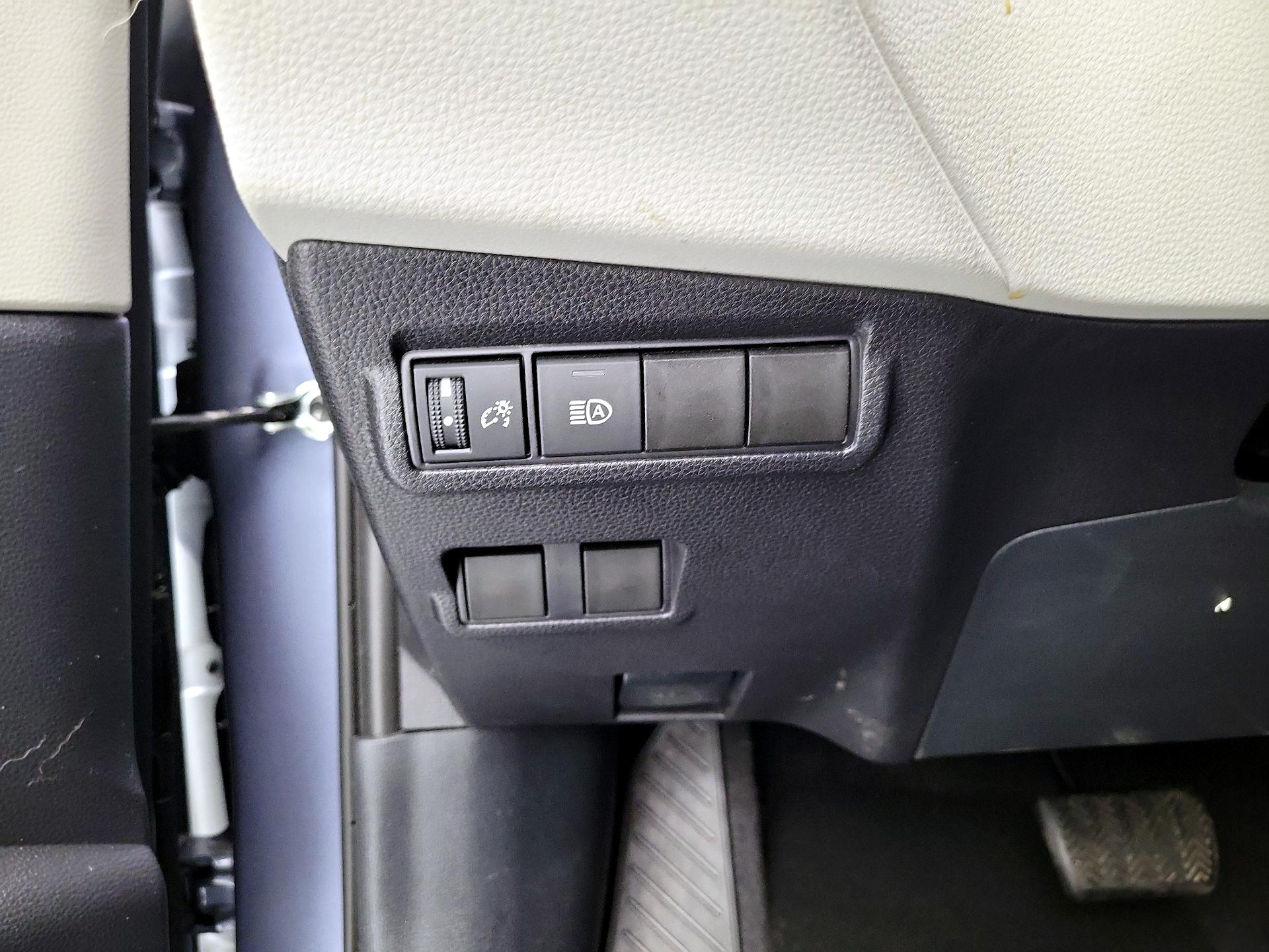 Thumbnail: 2025 Toyota Corolla Cross - 13