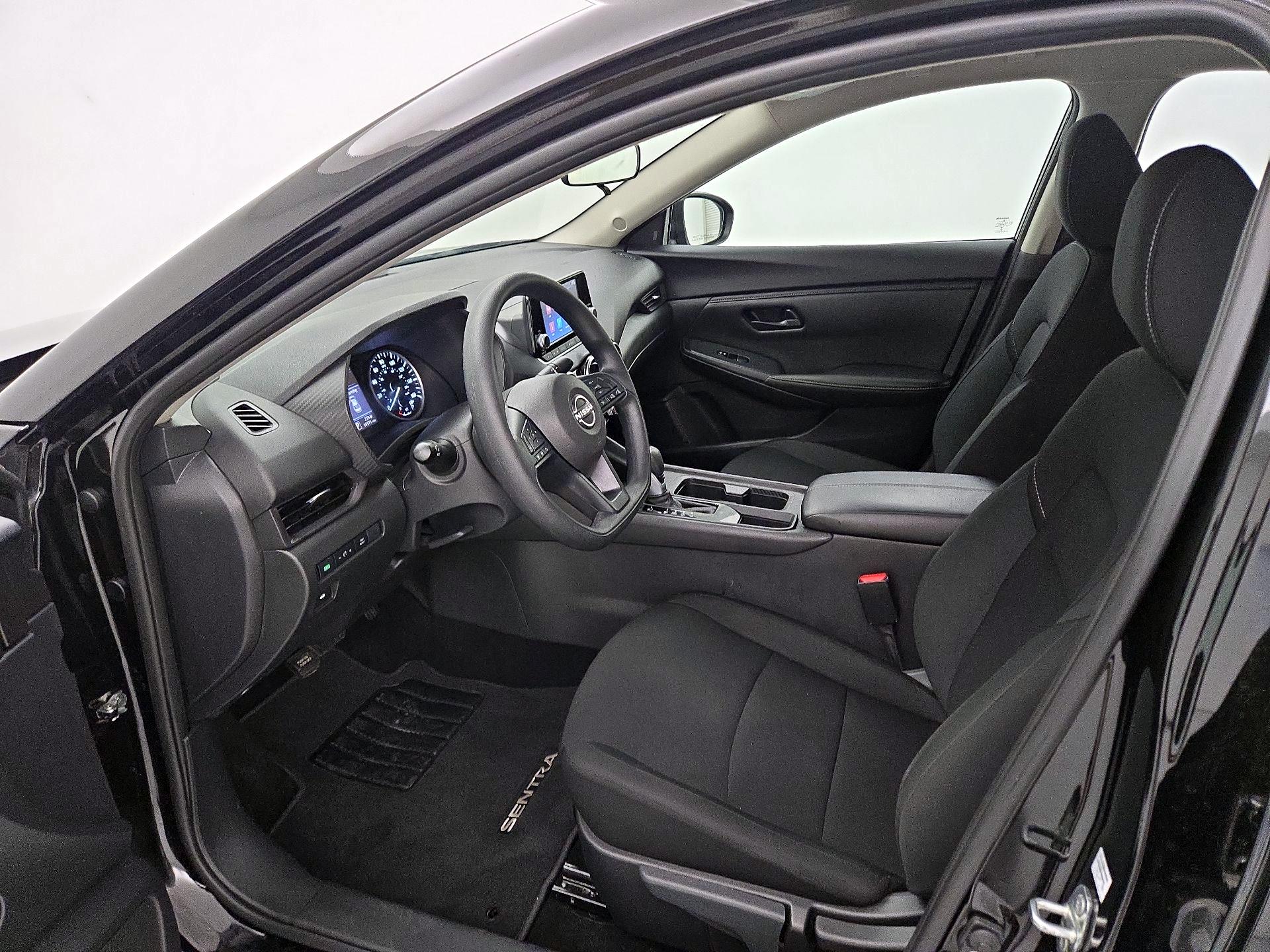 Thumbnail: 2025 Nissan Sentra - 11