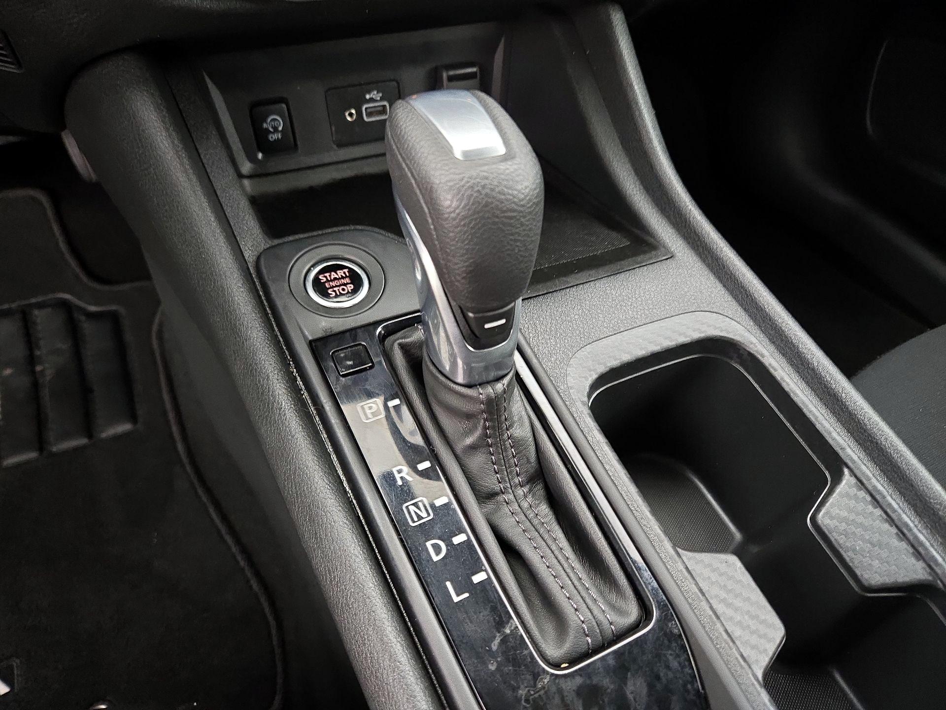 Thumbnail: 2025 Nissan Sentra - 17