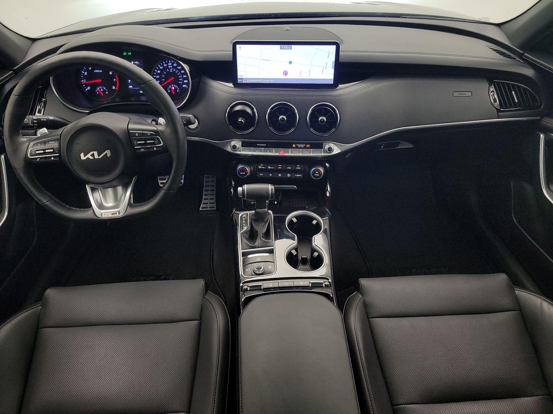 Thumbnail: 2022 Kia Stinger - 9