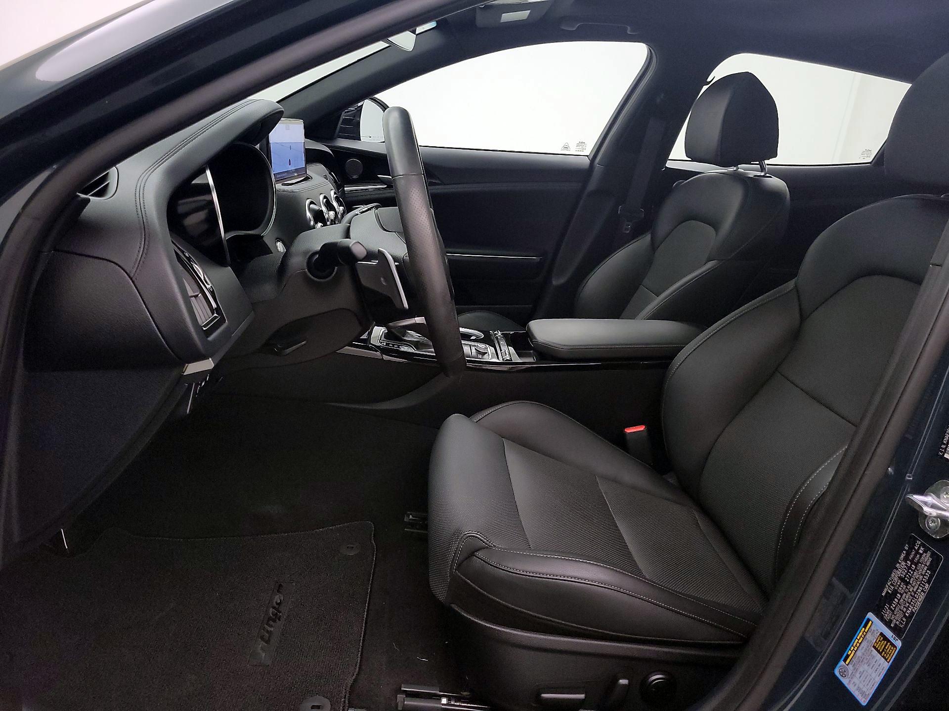 Thumbnail: 2022 Kia Stinger - 11