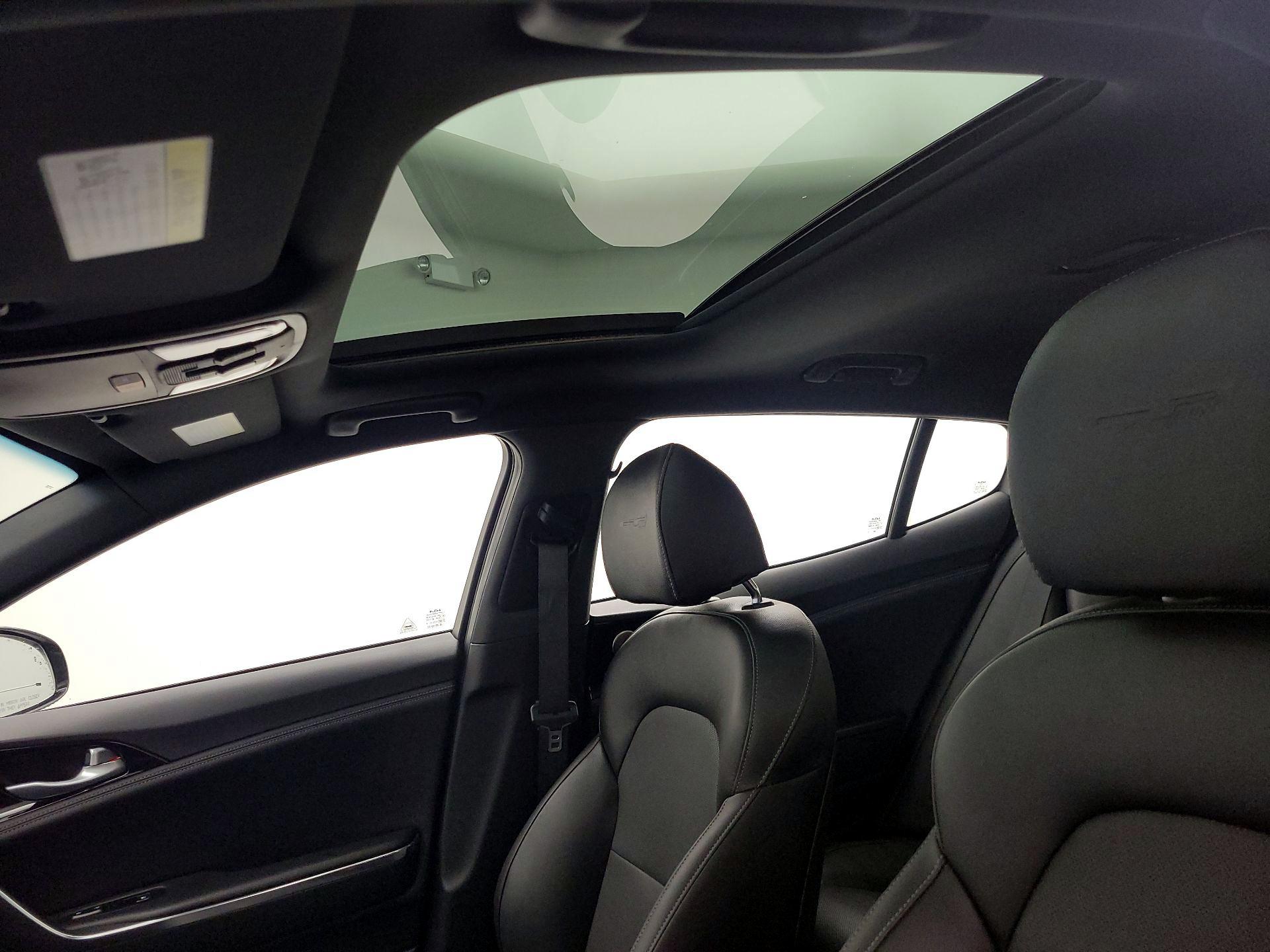 Thumbnail: 2022 Kia Stinger - 20