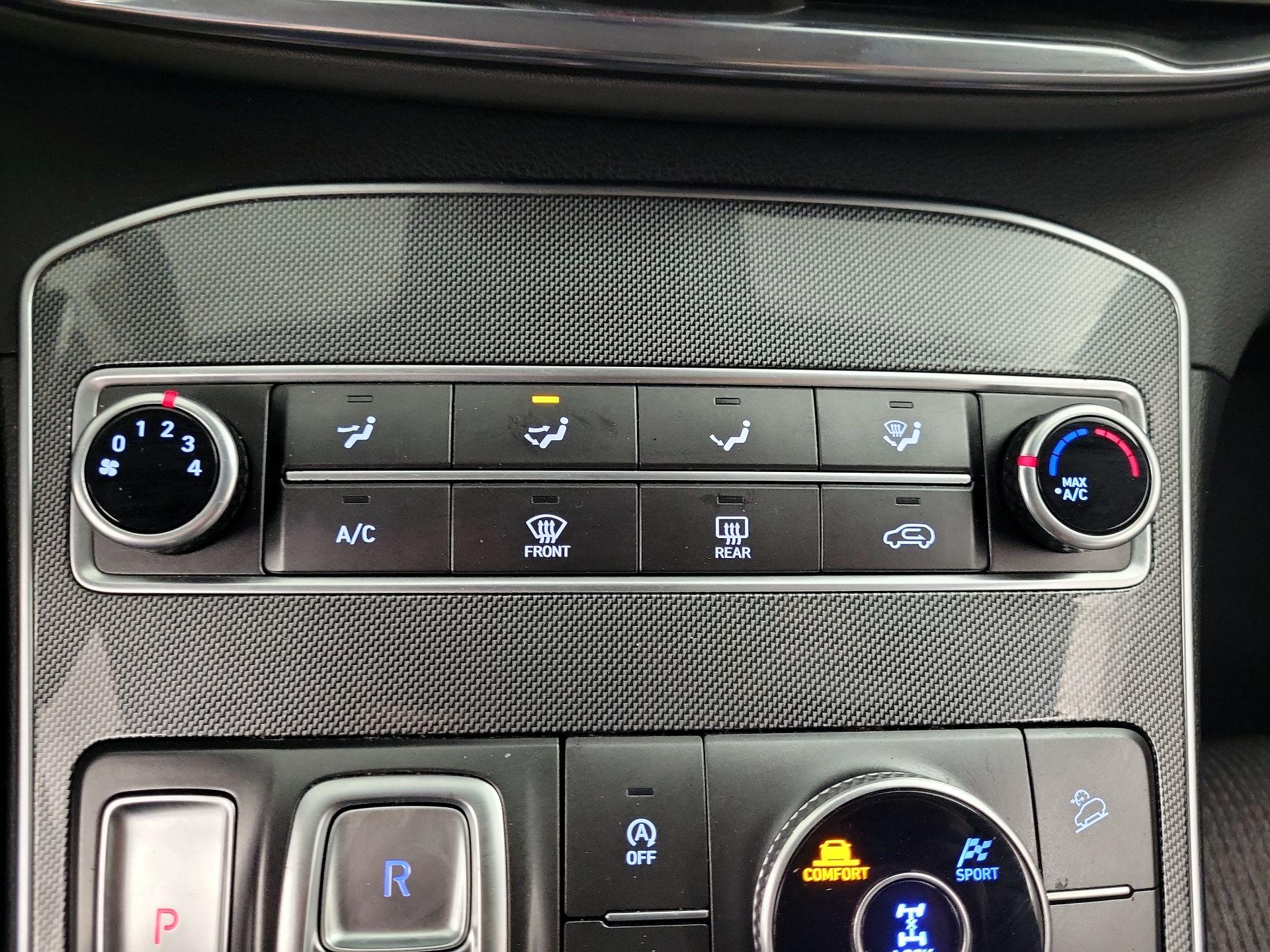 Thumbnail: 2022 Hyundai Santa Fe - 16