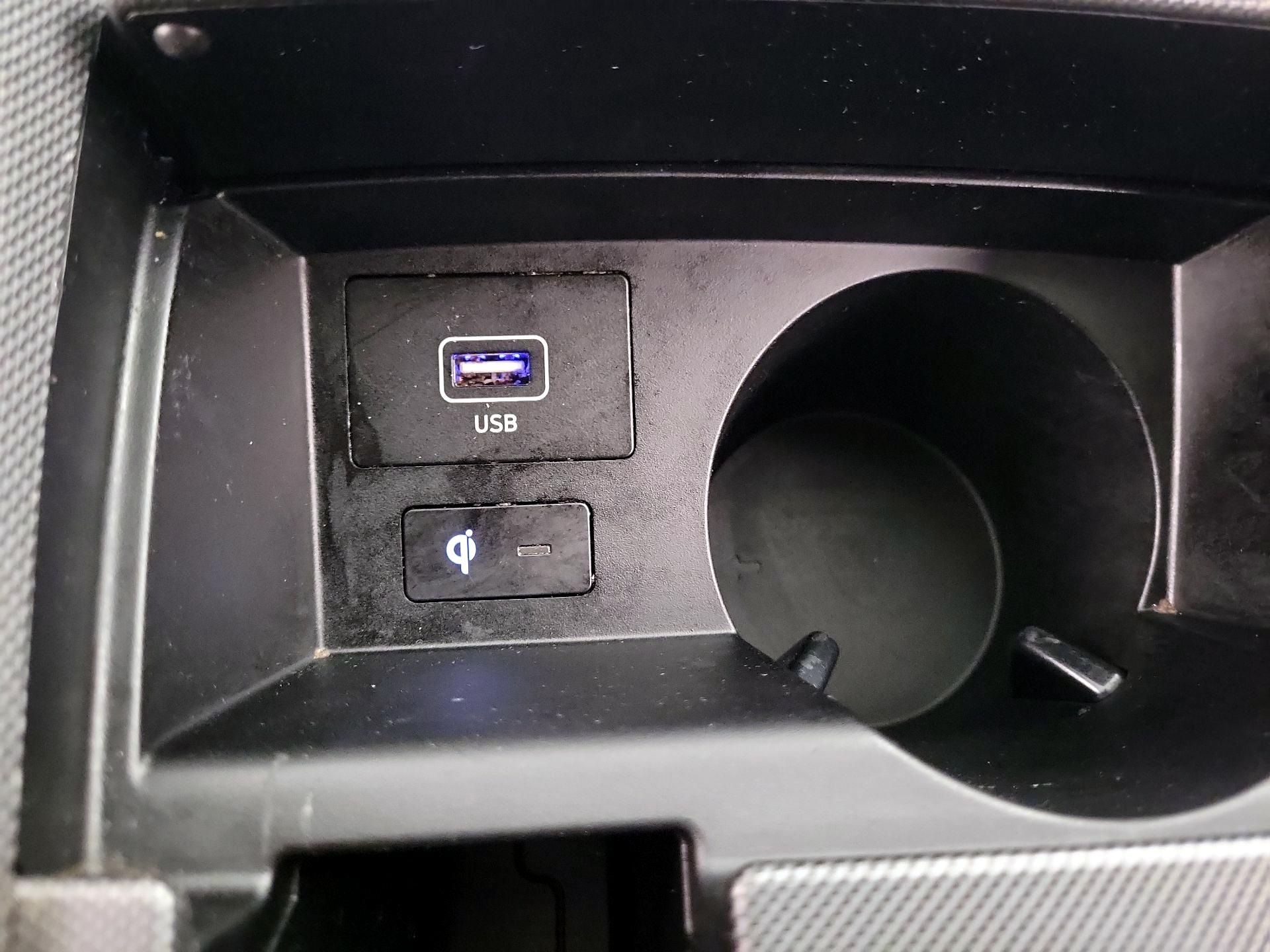 Thumbnail: 2022 Hyundai Santa Fe - 18