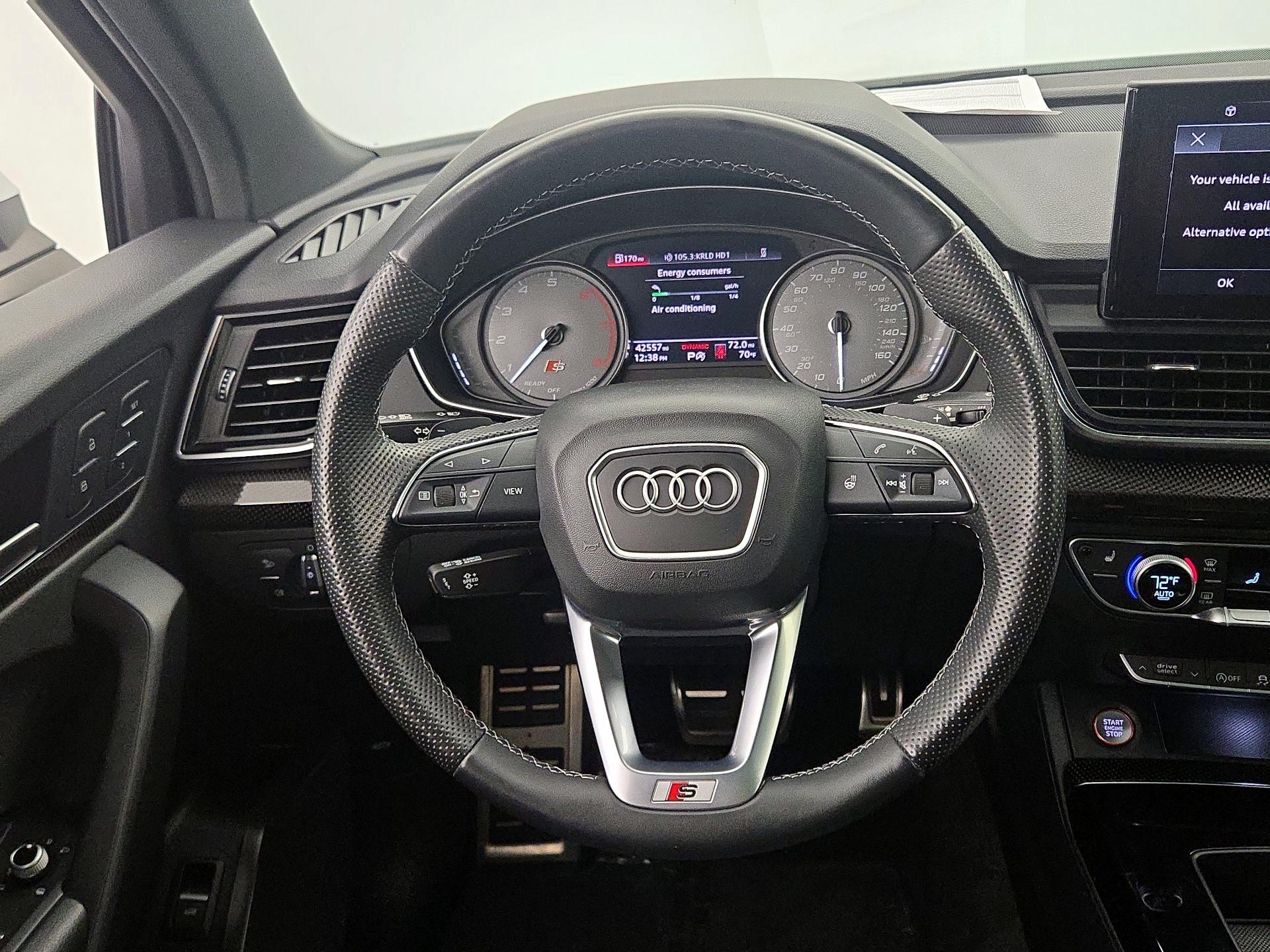 Thumbnail: 2022 Audi SQ5 - 10