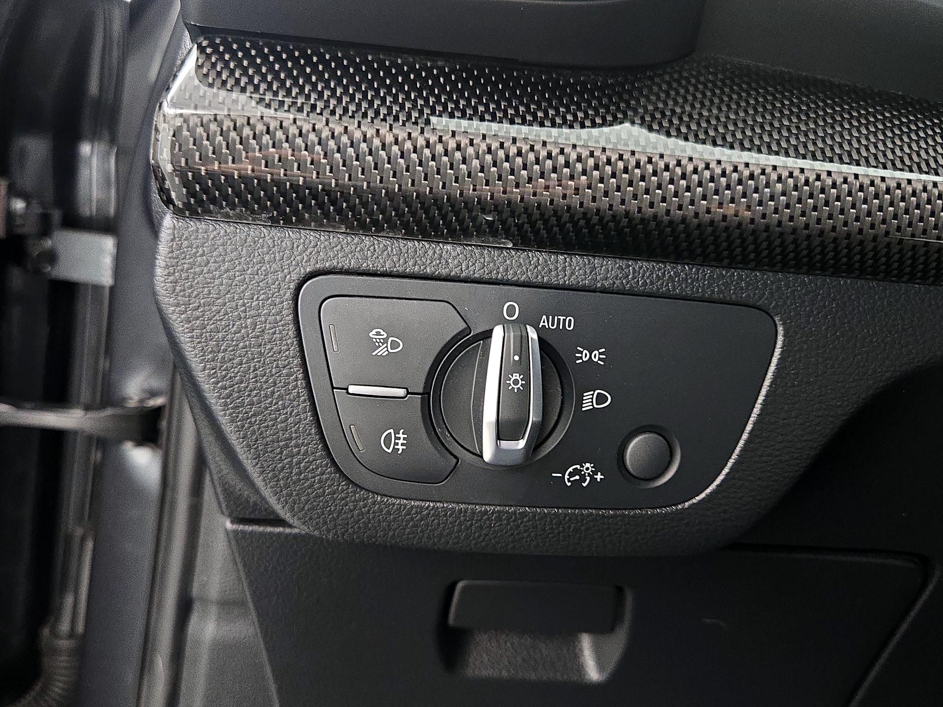 Thumbnail: 2022 Audi SQ5 - 13