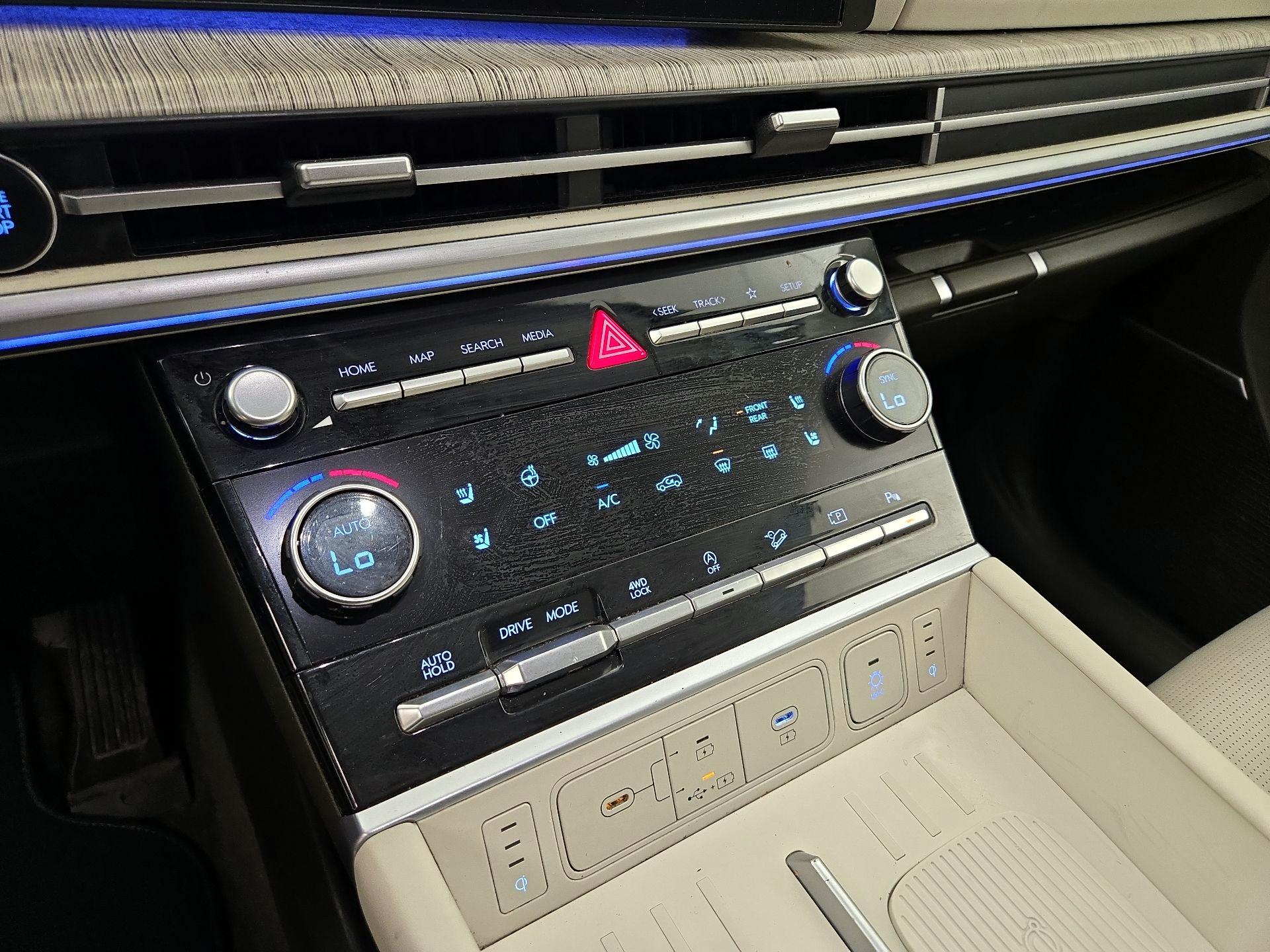 Thumbnail: 2024 Hyundai Santa Fe - 17