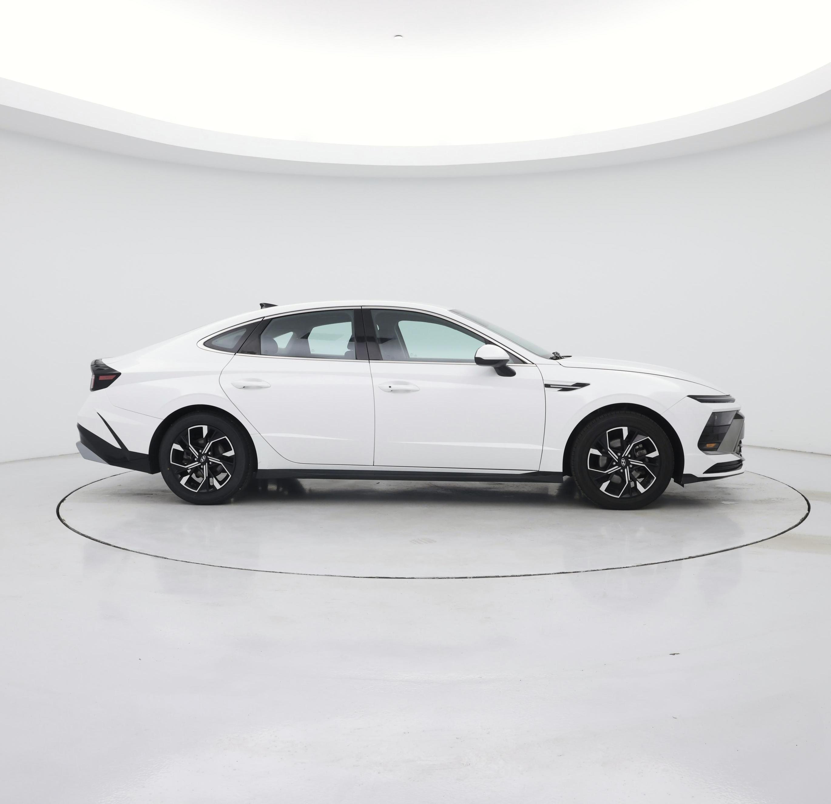 Thumbnail: 2024 Hyundai Sonata - 7