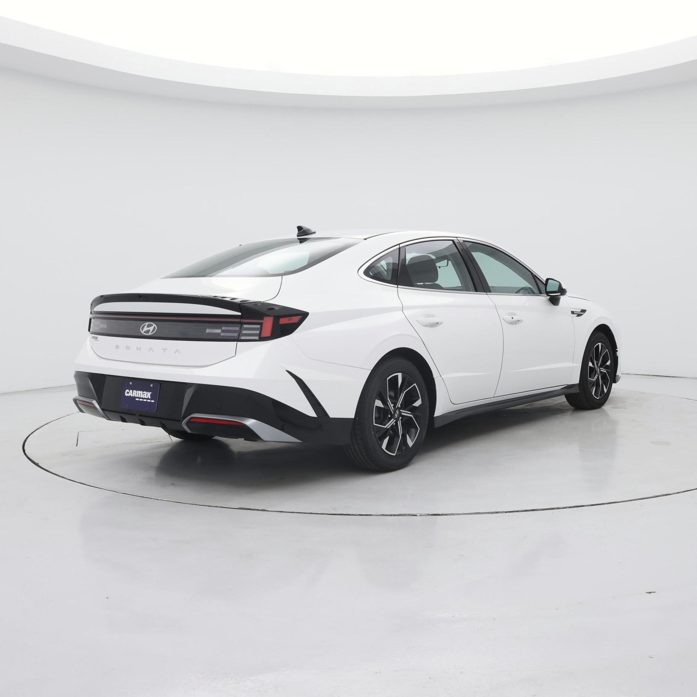 Thumbnail: 2024 Hyundai Sonata - 8