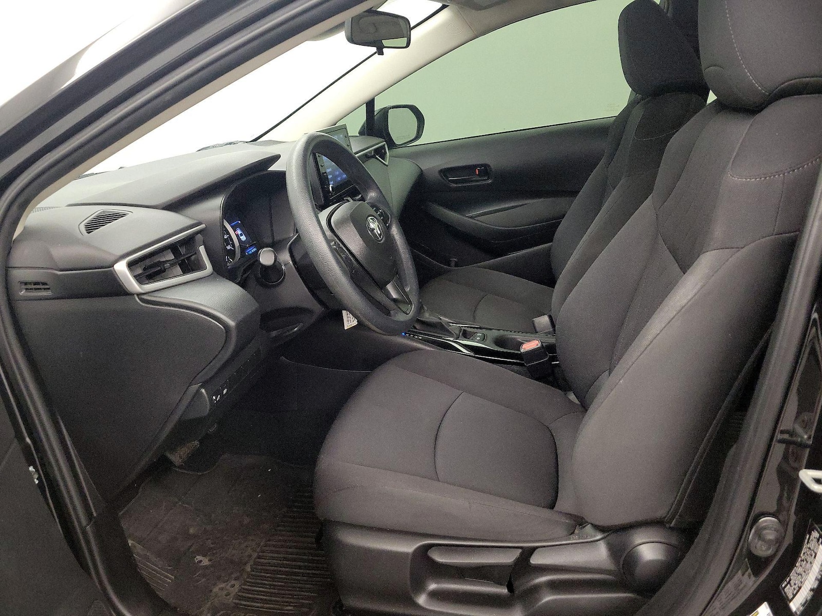 2022 Toyota Corolla LE - Photo 12