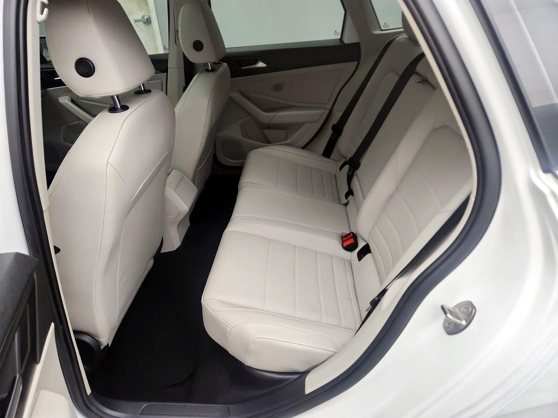 Thumbnail: 2023 Volkswagen Jetta - 20