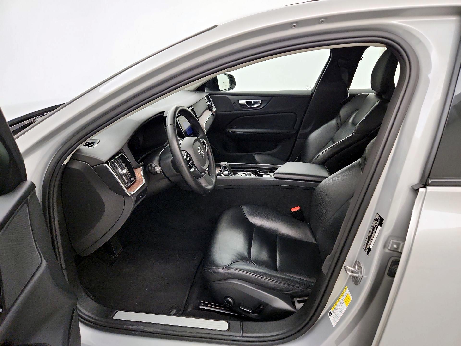 Thumbnail: 2024 Volvo S60 - 11