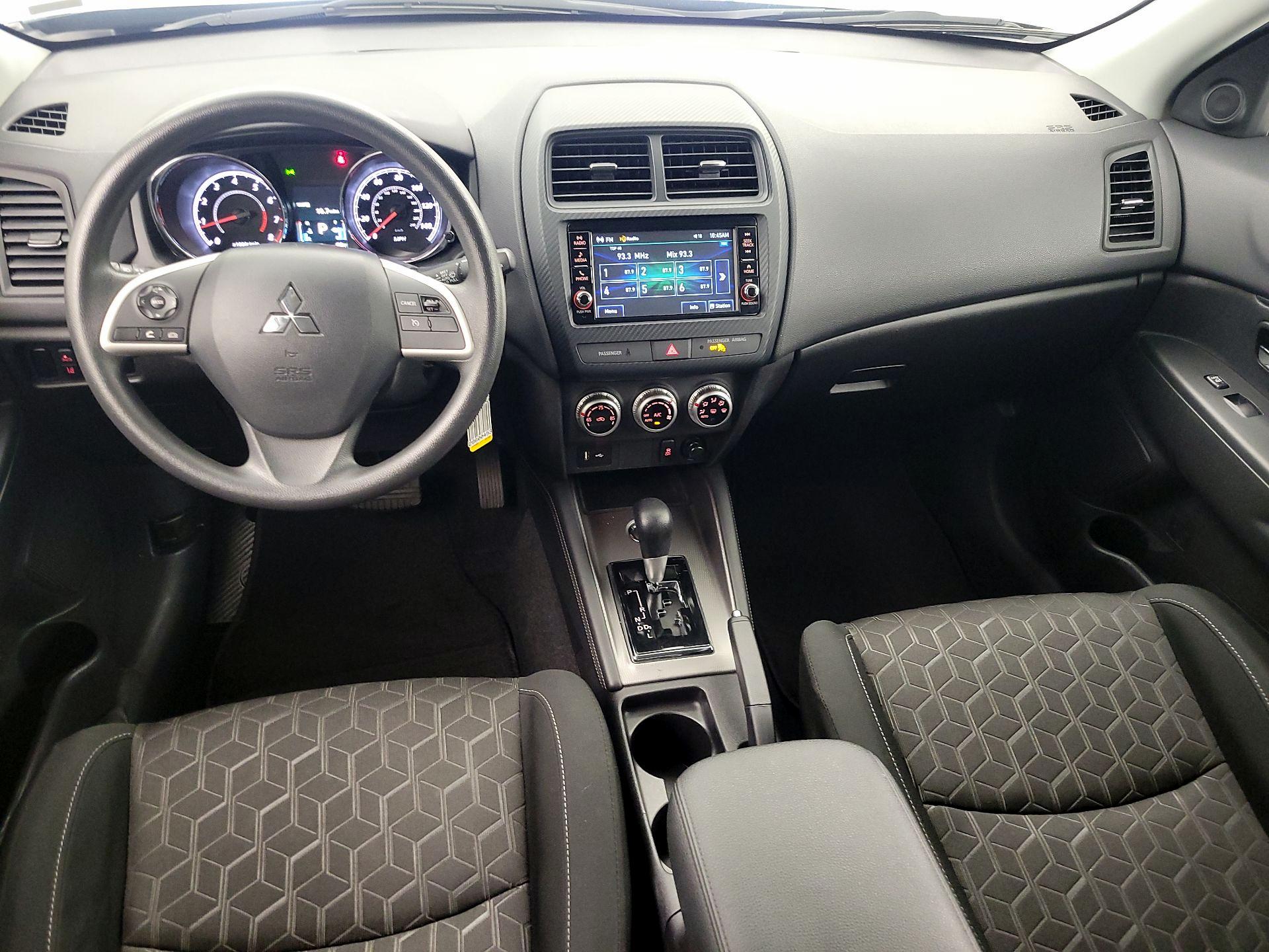 Thumbnail: 2024 Mitsubishi Outlander Sport - 9