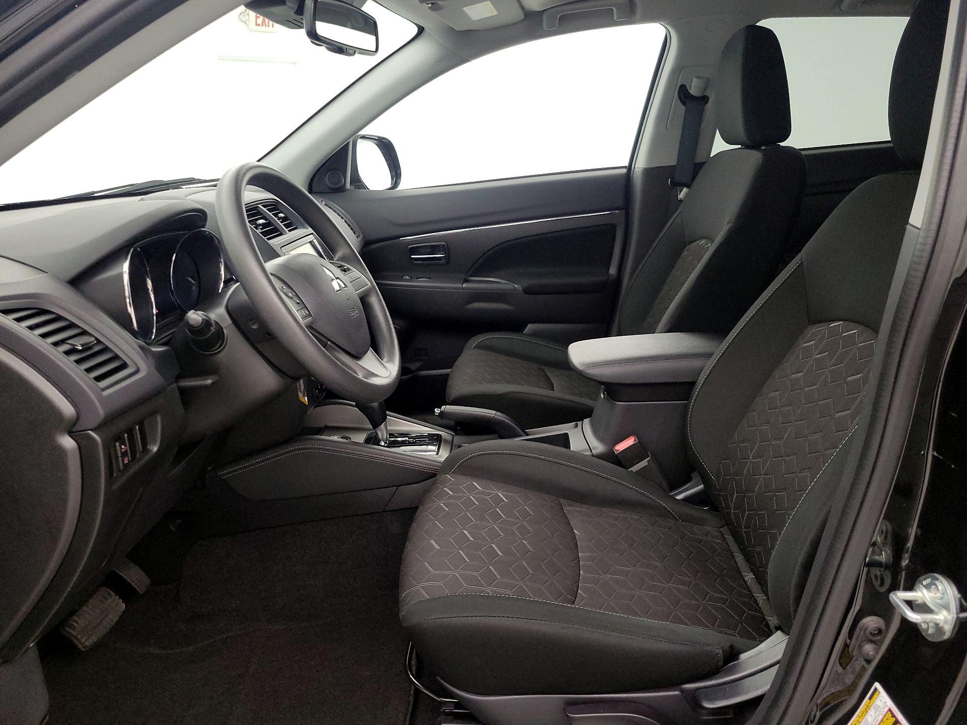 Thumbnail: 2024 Mitsubishi Outlander Sport - 11