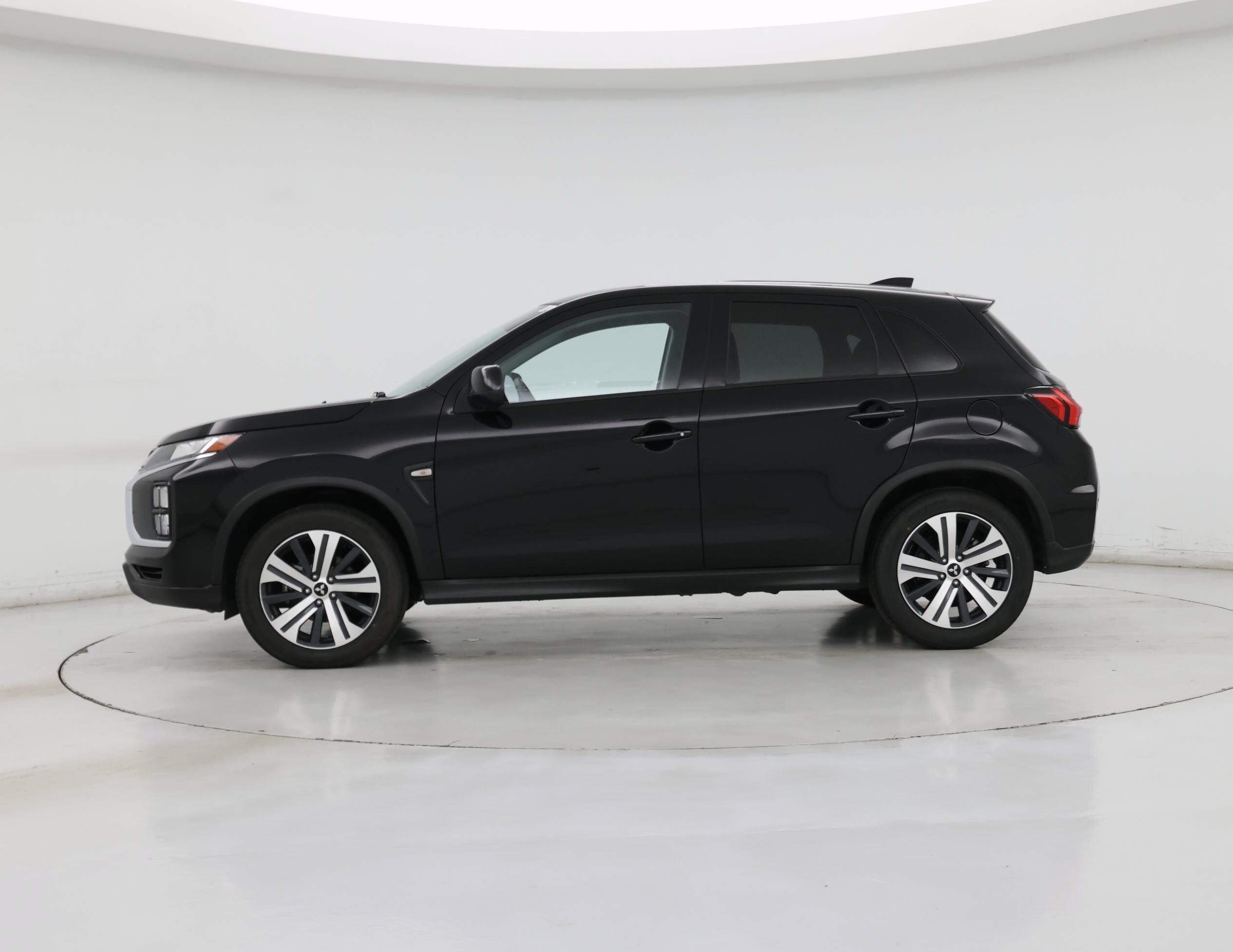 Thumbnail: 2024 Mitsubishi Outlander Sport - 3