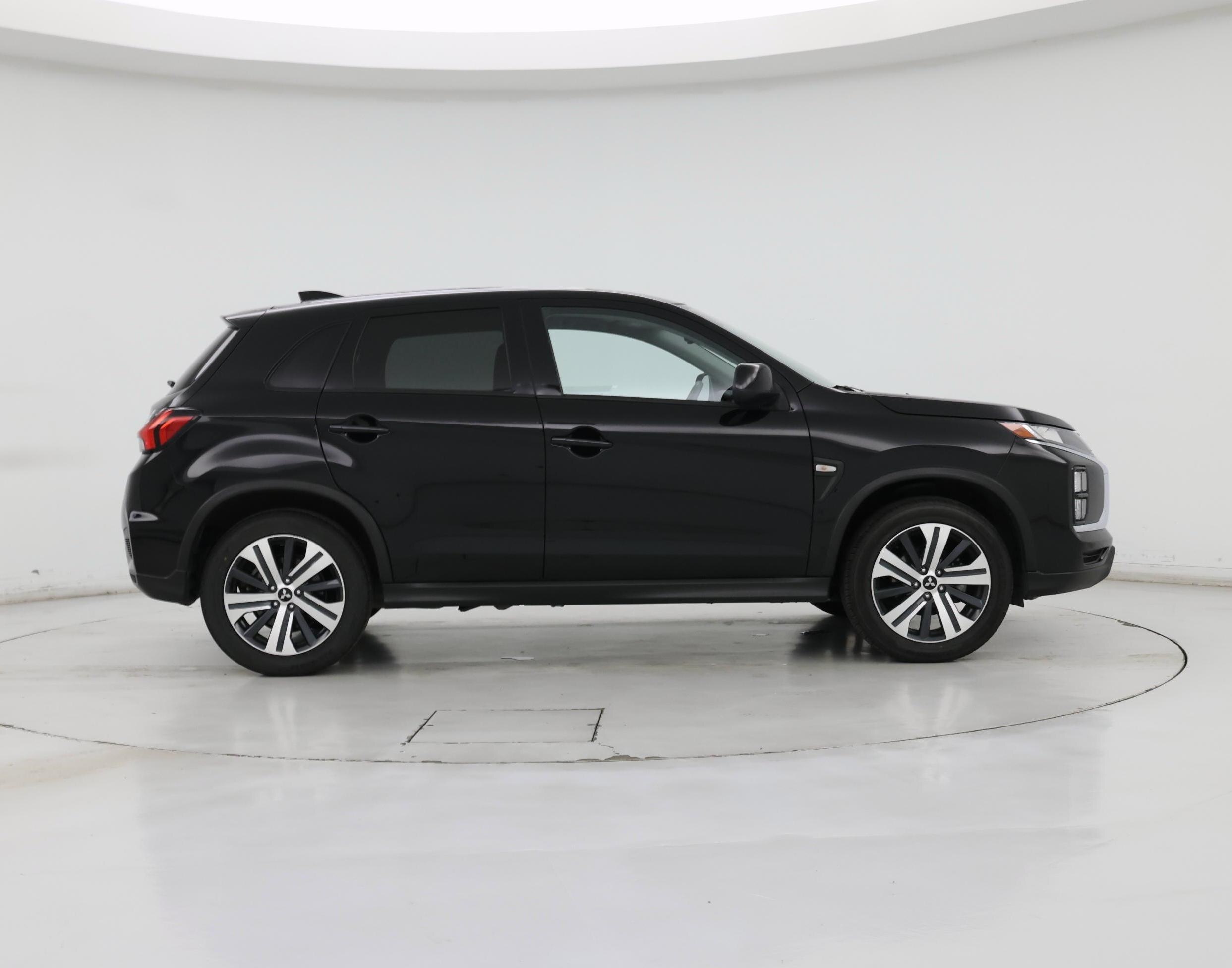 Thumbnail: 2024 Mitsubishi Outlander Sport - 7