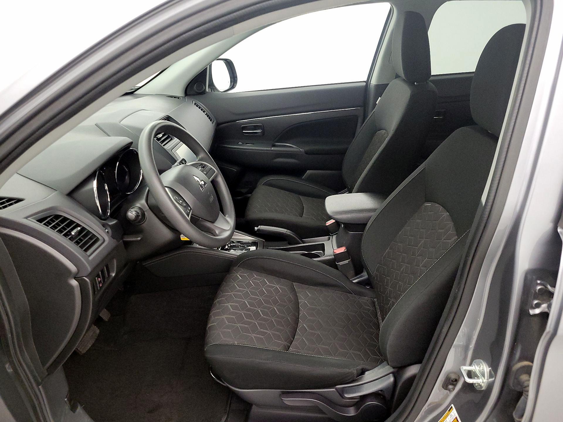 Thumbnail: 2024 Mitsubishi Outlander Sport - 11