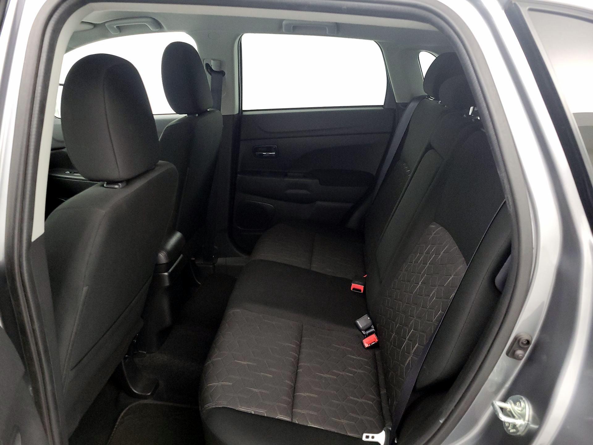 Thumbnail: 2024 Mitsubishi Outlander Sport - 19