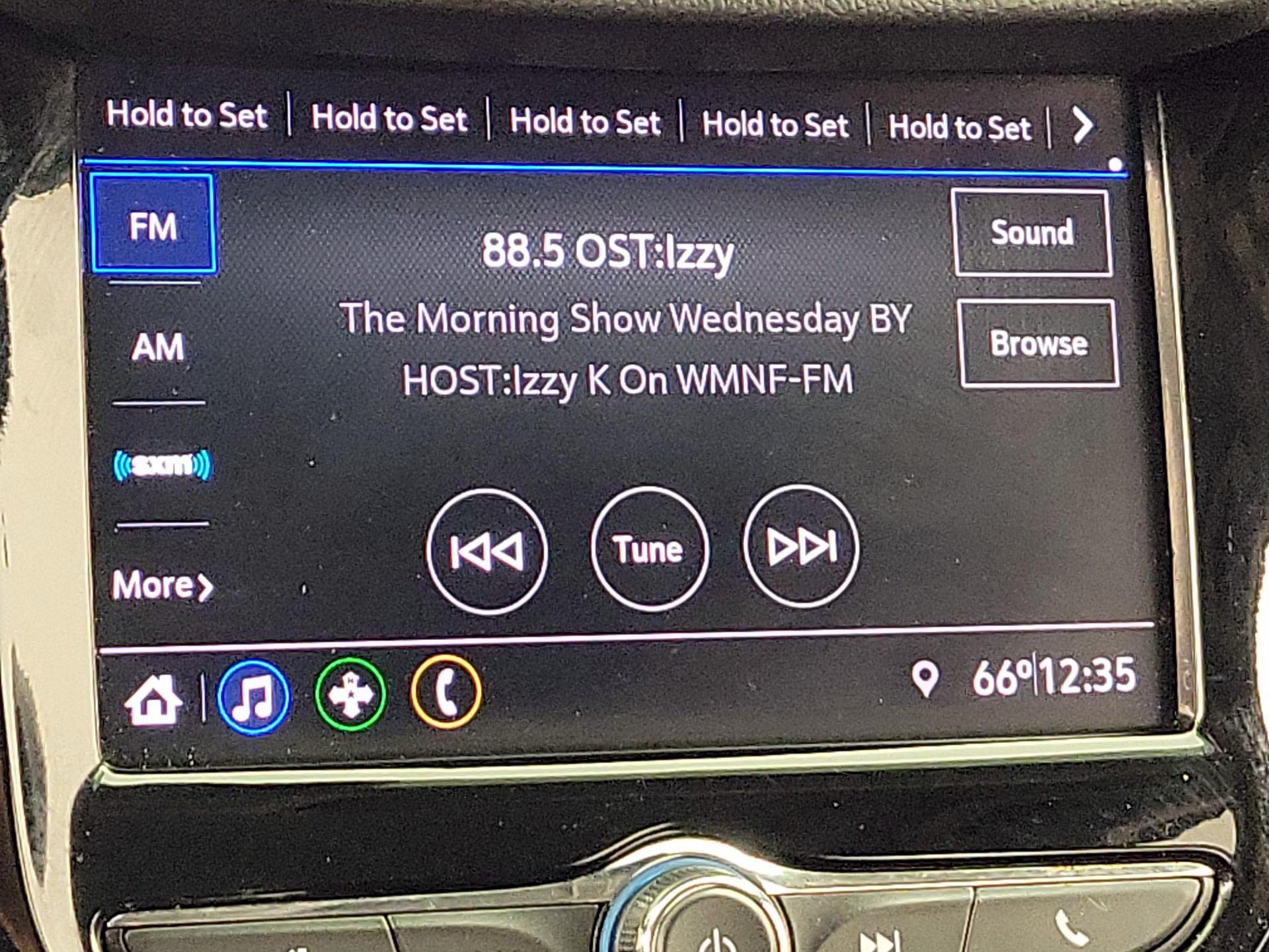 Thumbnail: 2021 Chevrolet Trax - 15