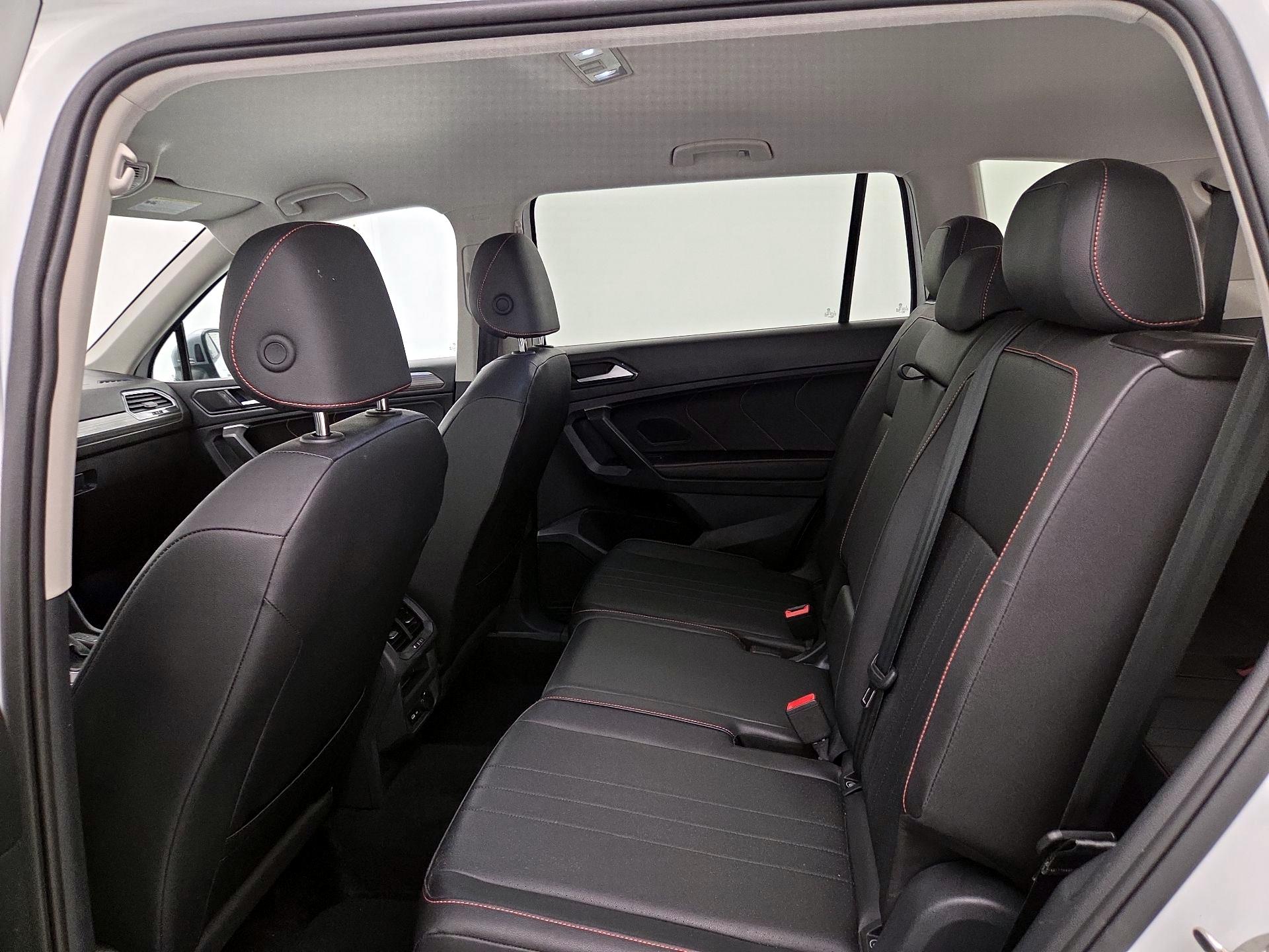 Thumbnail: 2024 Volkswagen Tiguan - 18