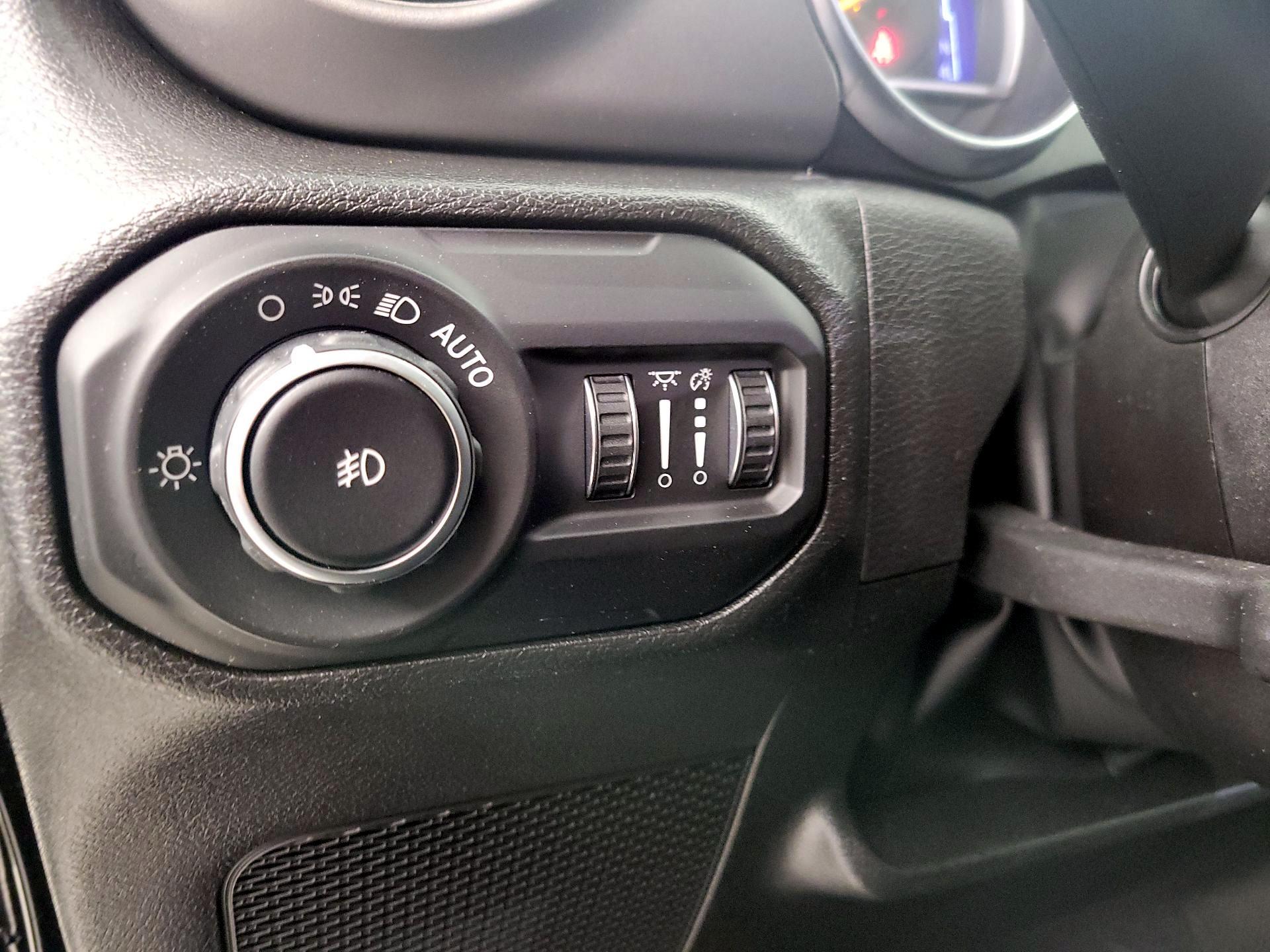 Thumbnail: 2022 Jeep Wrangler - 13