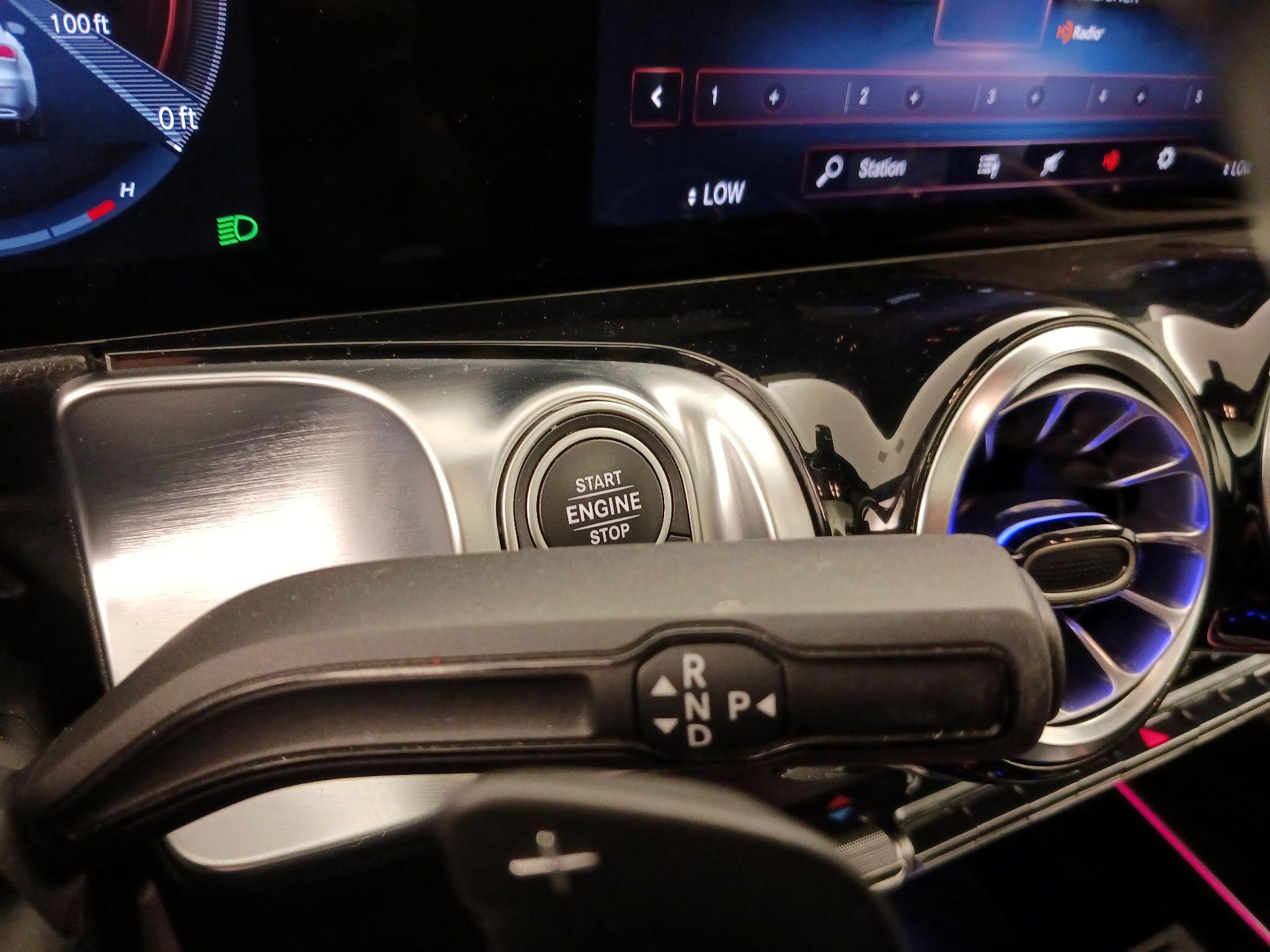 Thumbnail: 2023 Mercedes-Benz GLB - 17