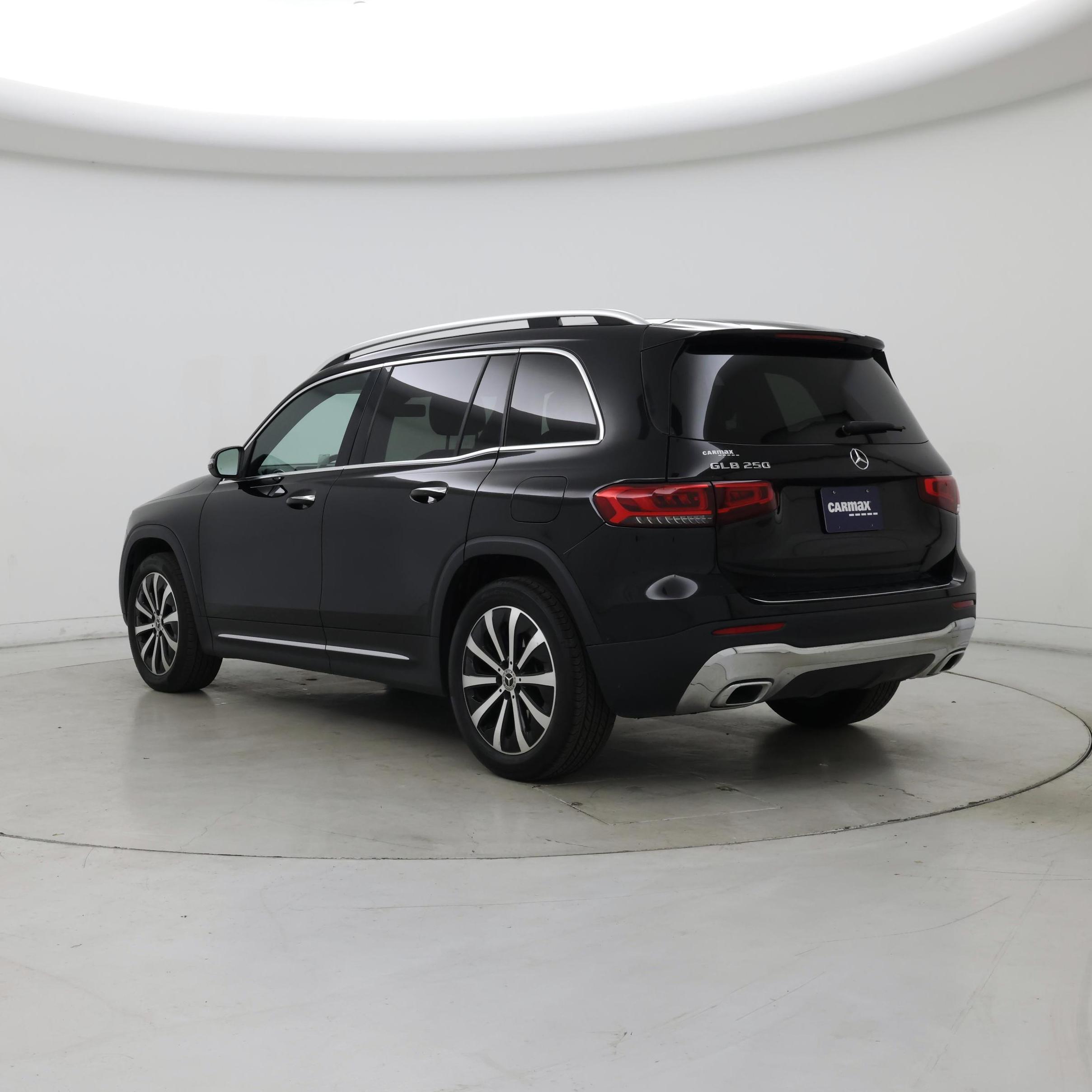 Thumbnail: 2023 Mercedes-Benz GLB - 2