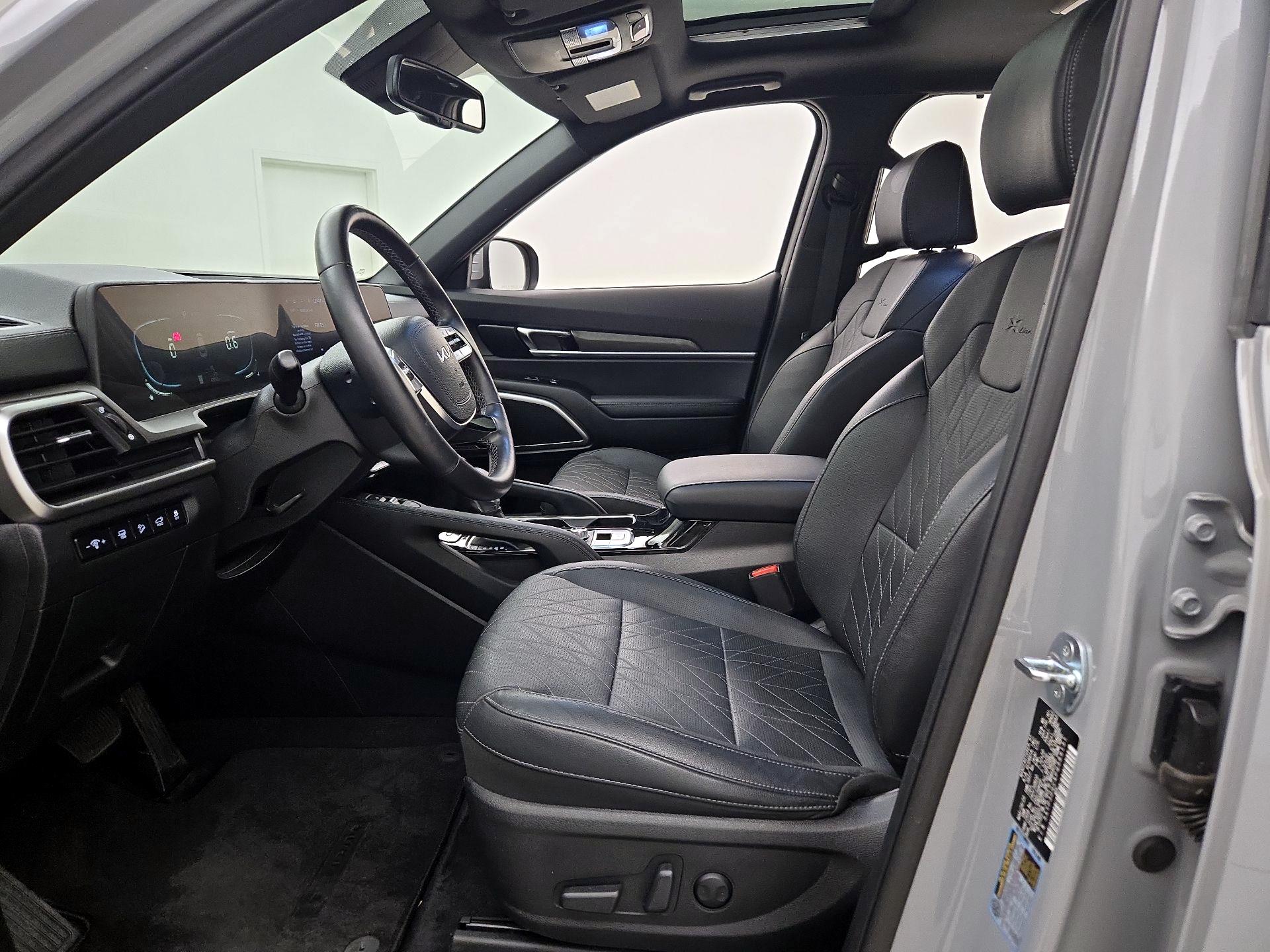 Thumbnail: 2023 Kia Telluride - 11