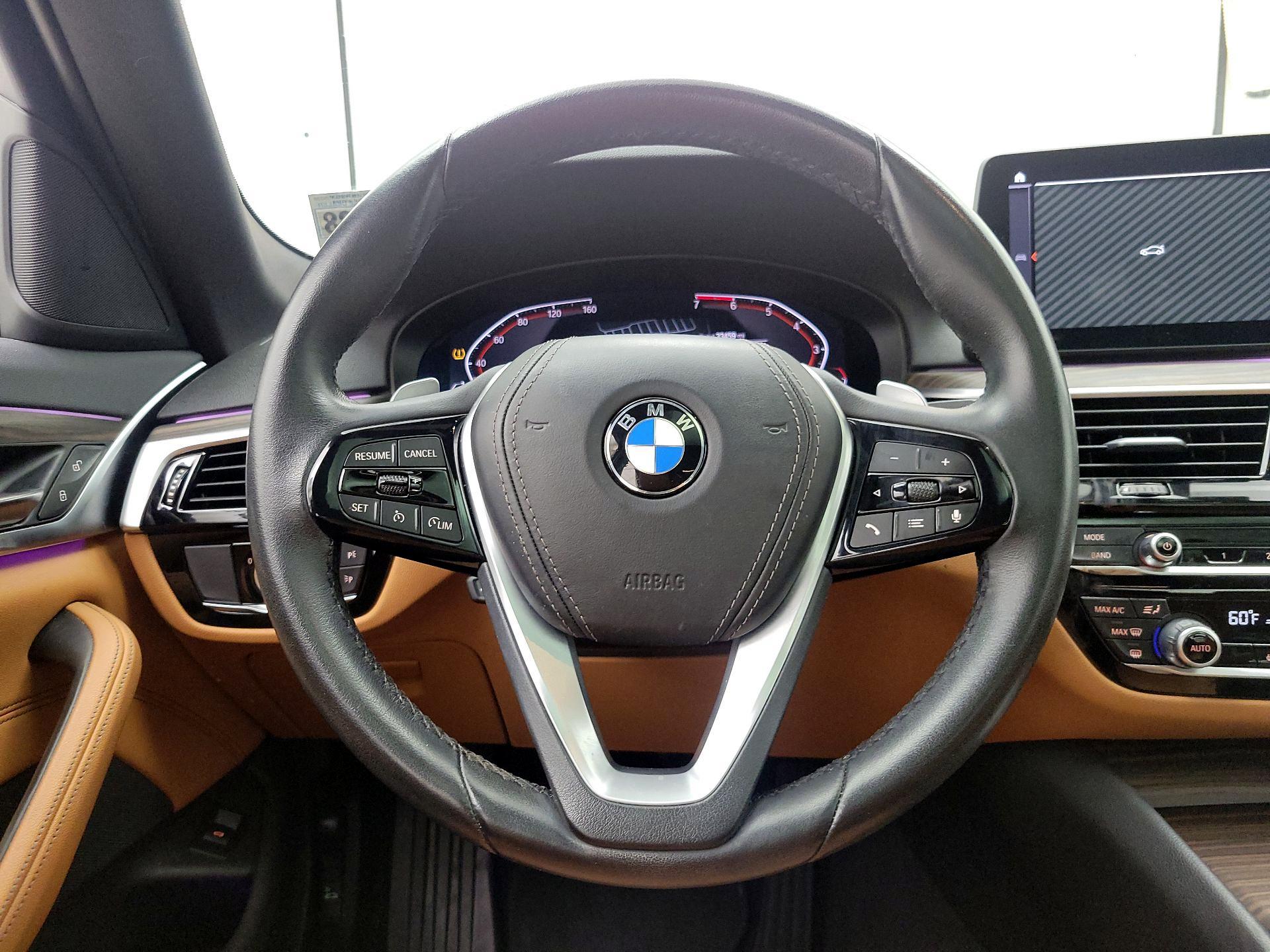 Thumbnail: 2023 BMW 5 Series - 10
