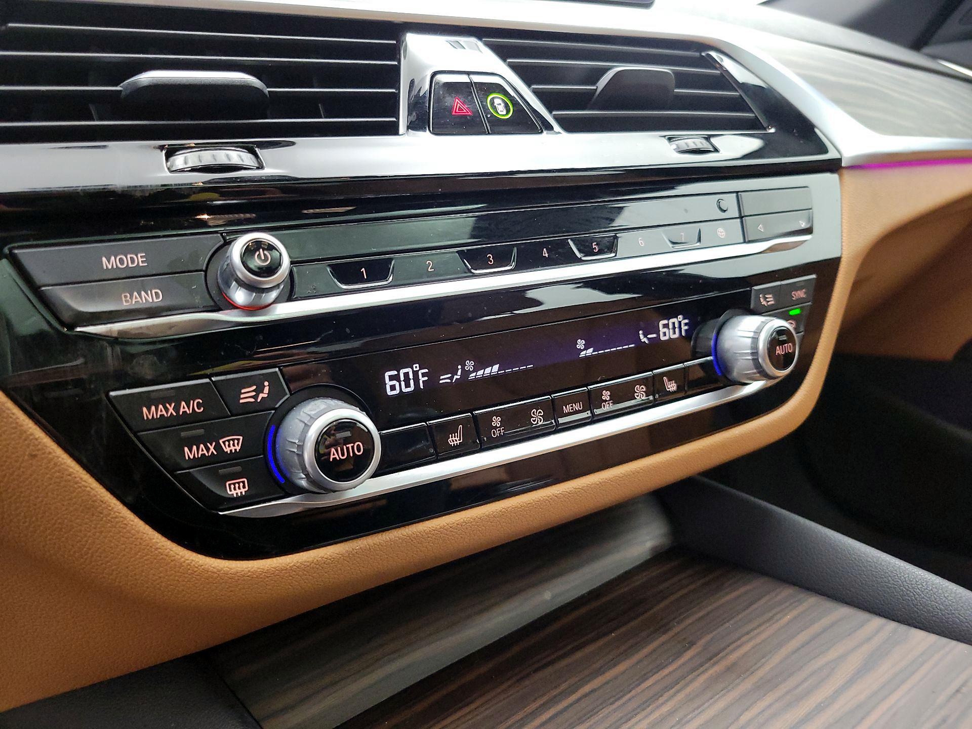 Thumbnail: 2023 BMW 5 Series - 15