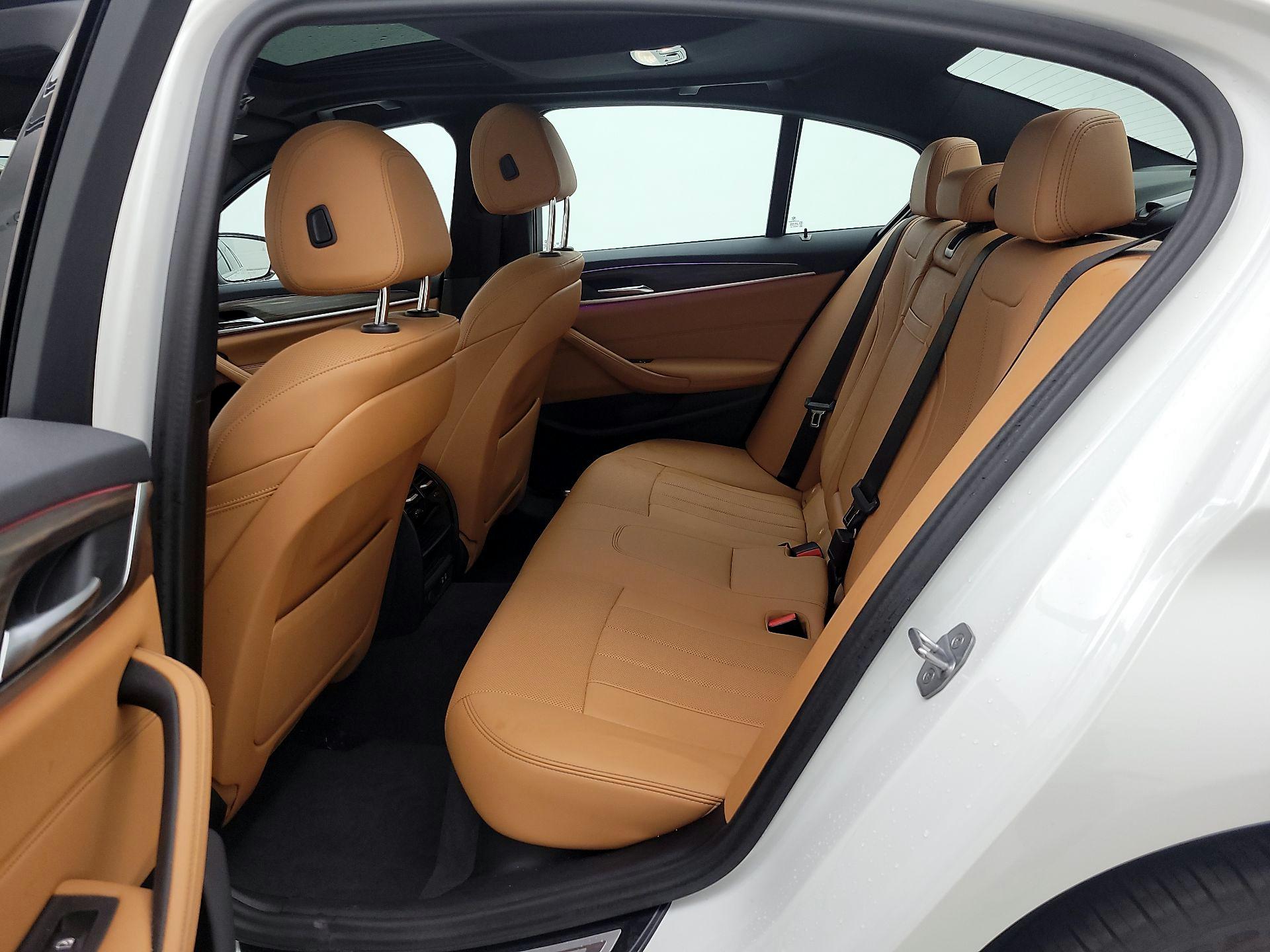 Thumbnail: 2023 BMW 5 Series - 18