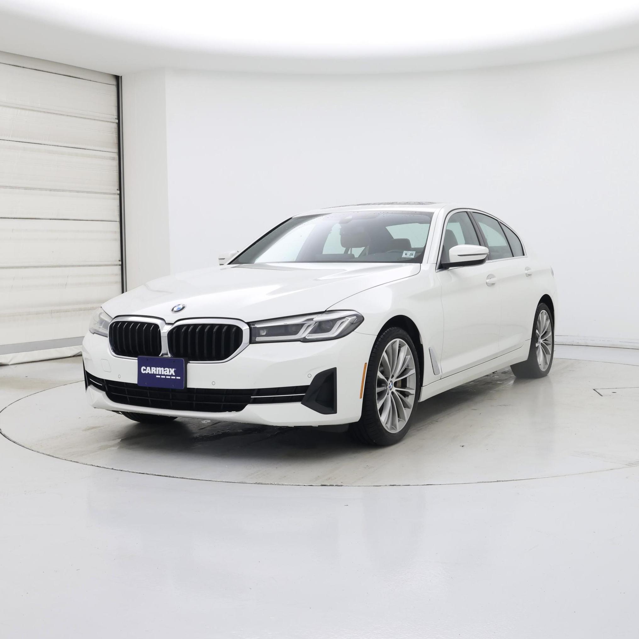 Thumbnail: 2023 BMW 5 Series - 4