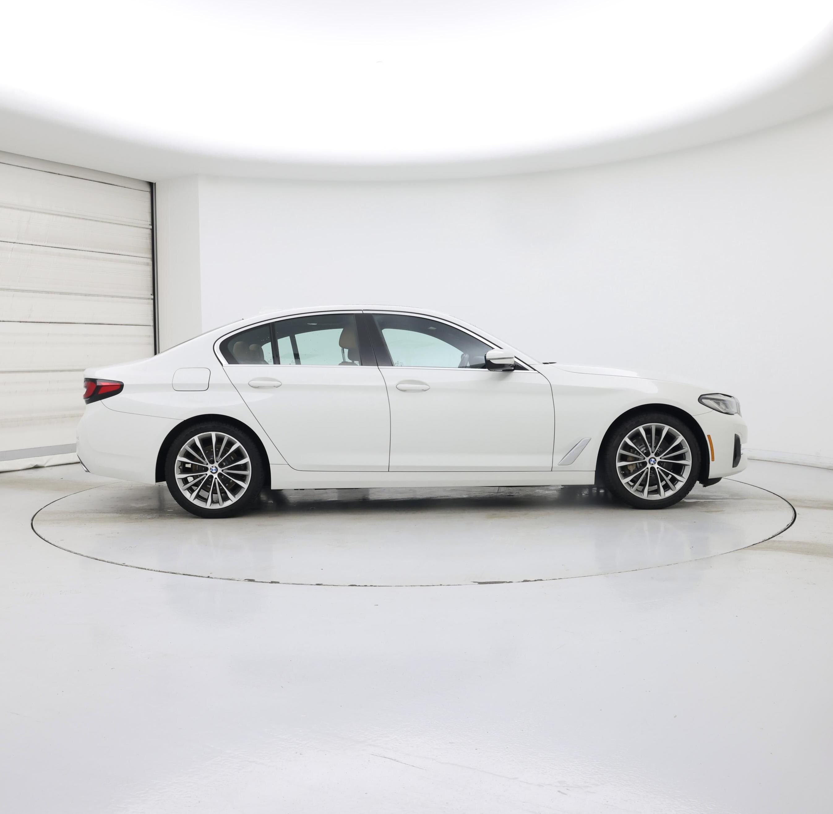 Thumbnail: 2023 BMW 5 Series - 7