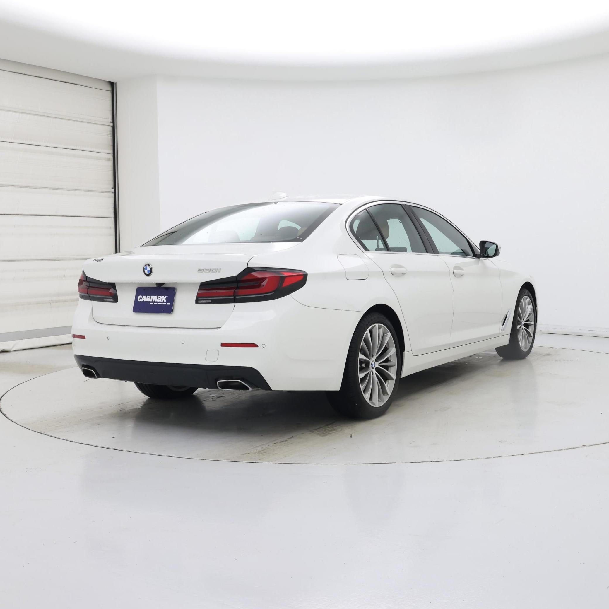 Thumbnail: 2023 BMW 5 Series - 8