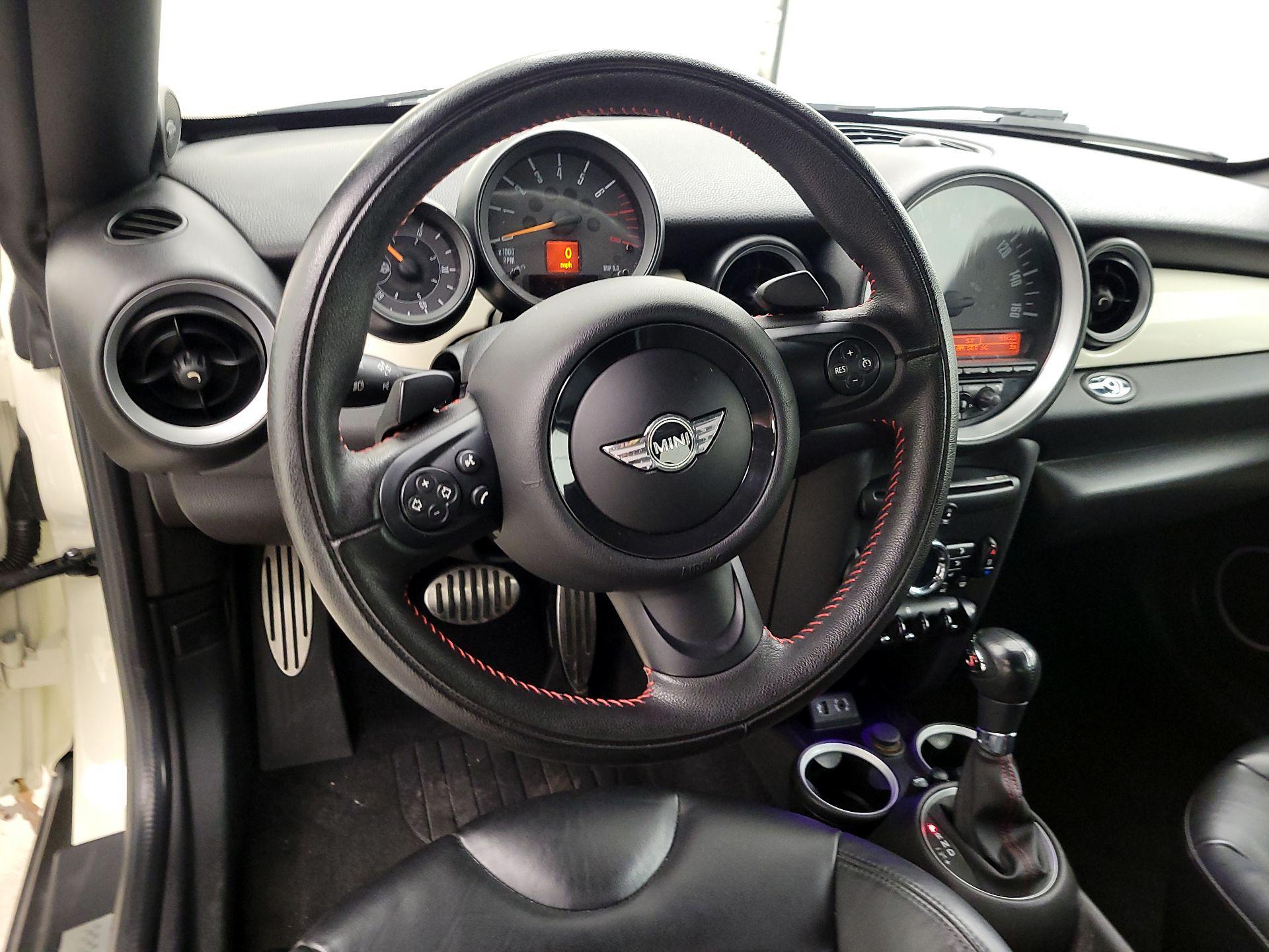 Thumbnail: 2015 MINI Cooper Roadster - 10