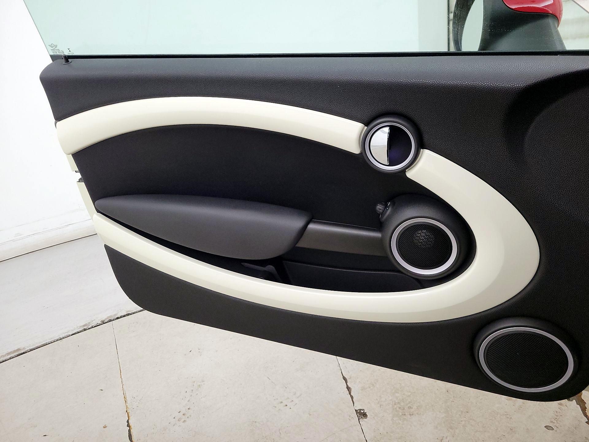 Thumbnail: 2015 MINI Cooper Roadster - 12