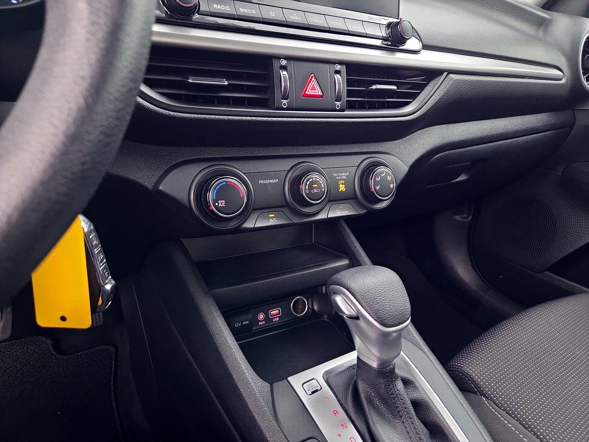 Thumbnail: 2021 Kia Forte - 14